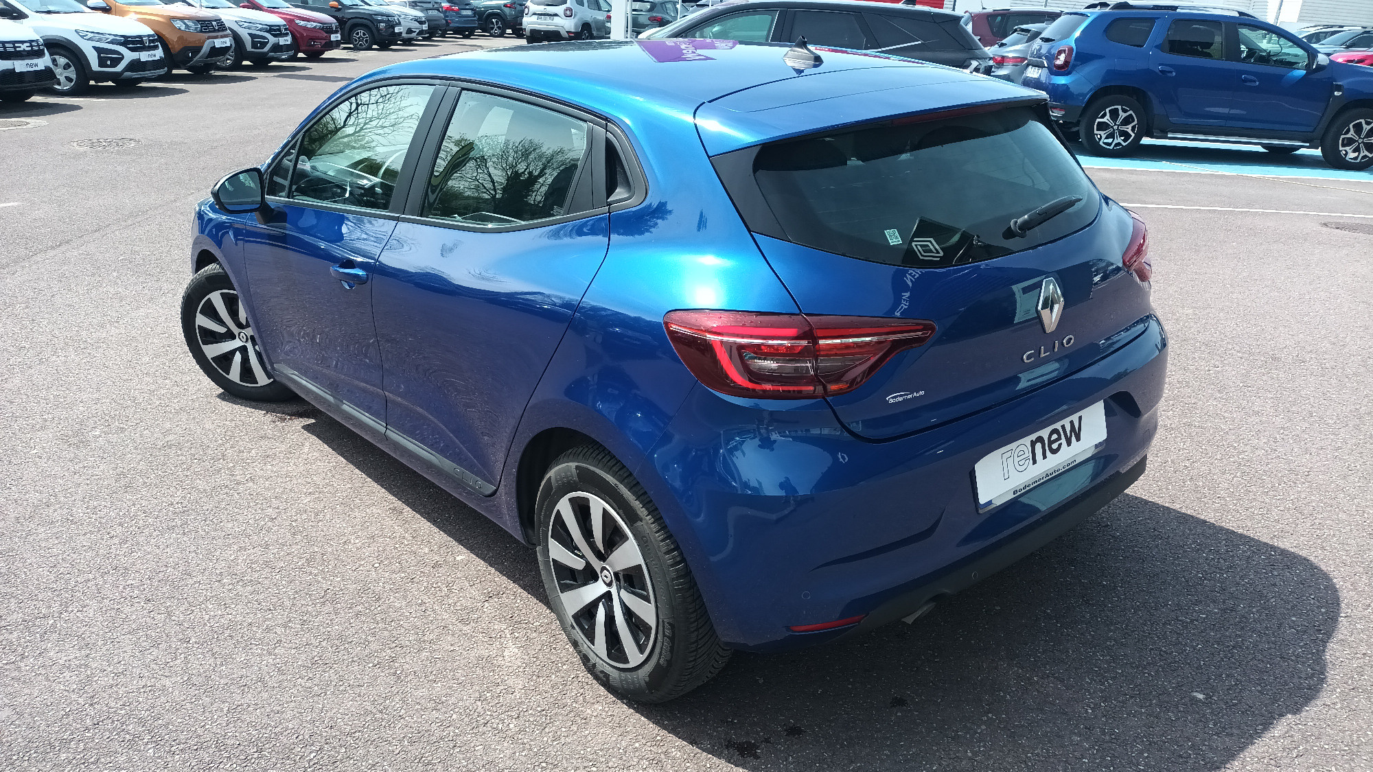 Vente en ligne Renault Clio 5 Clio TCe 90 au prix de 12 990 €