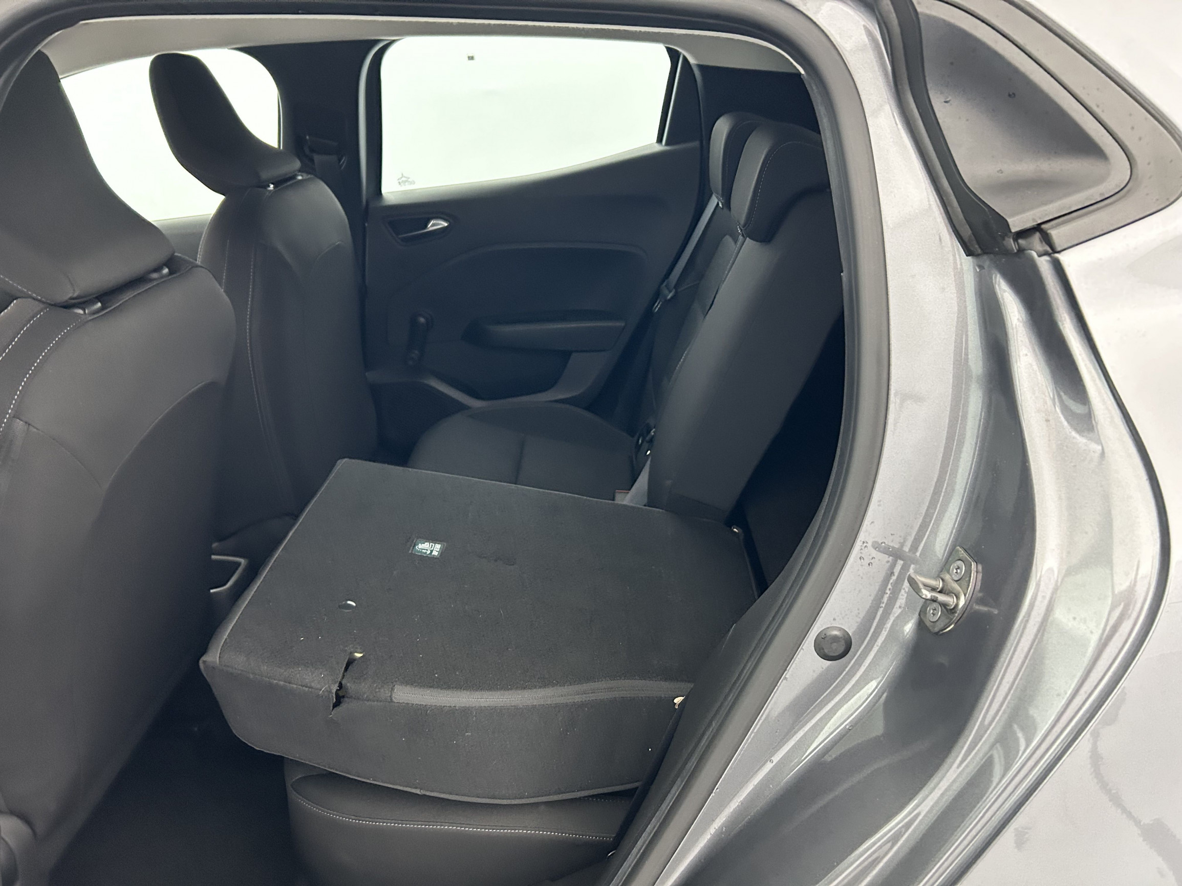 Vente en ligne Renault Clio 5 Clio TCe 90 au prix de 13 990 €