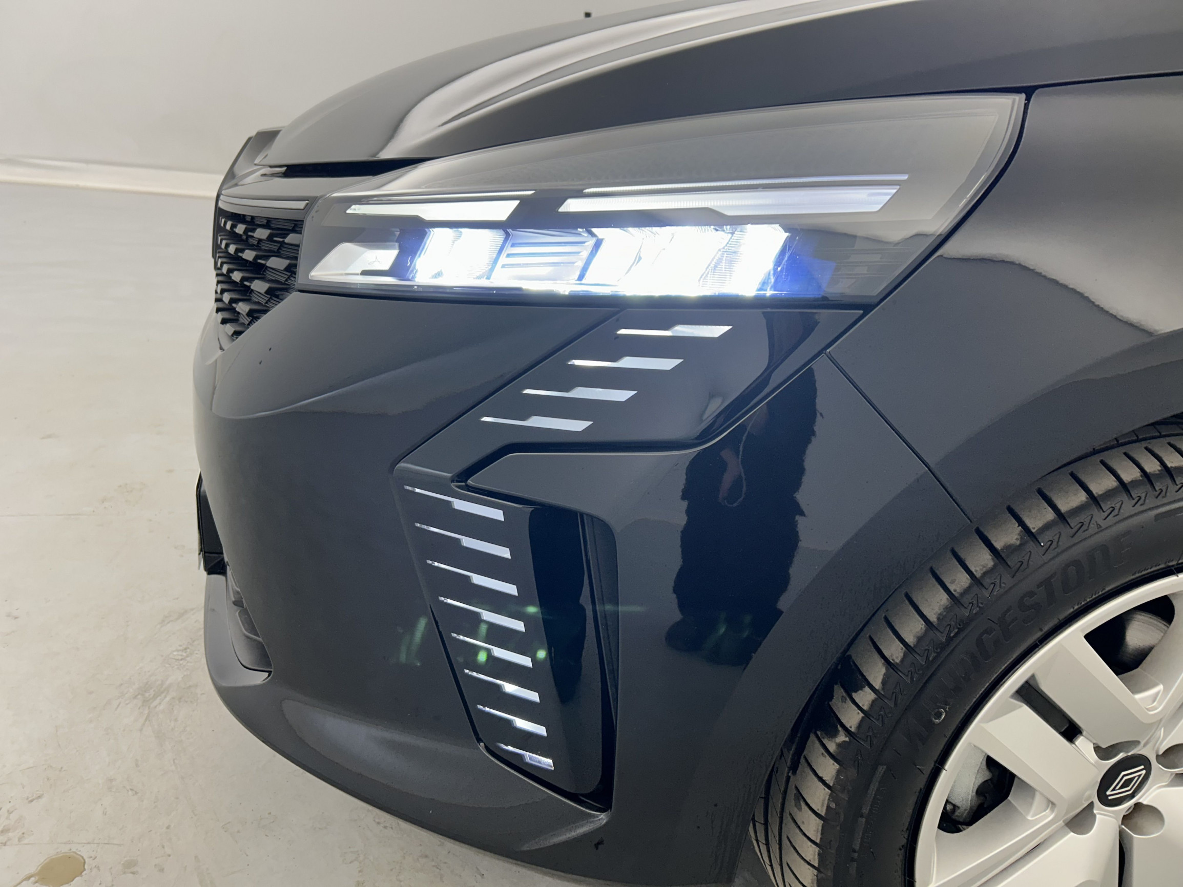 Vente en ligne Renault Clio 5 Clio Blue dCi 100 ch GSR2 au prix de 19 290 €