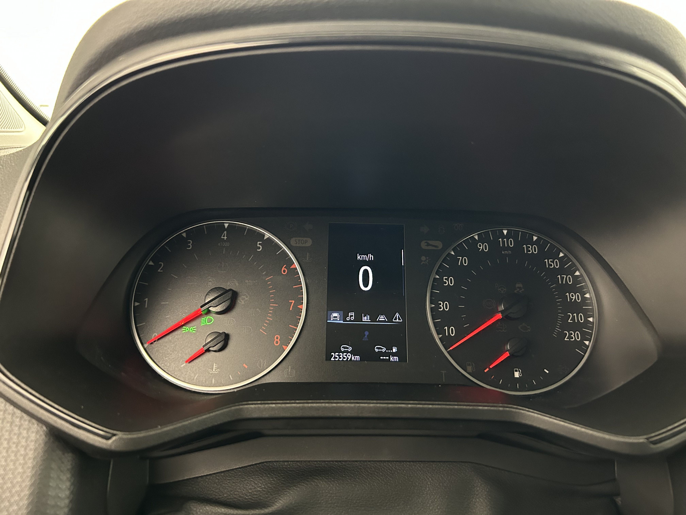 Vente en ligne Renault Clio 5 Clio TCe 90 au prix de 13 890 €