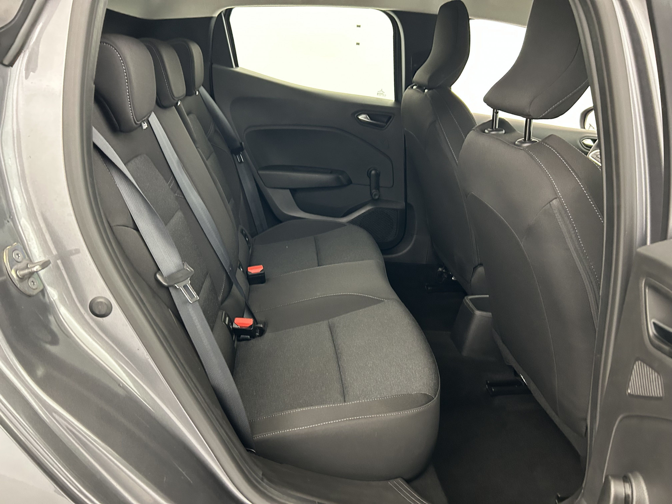 Vente en ligne Renault Clio 5 Clio TCe 90 au prix de 13 890 €