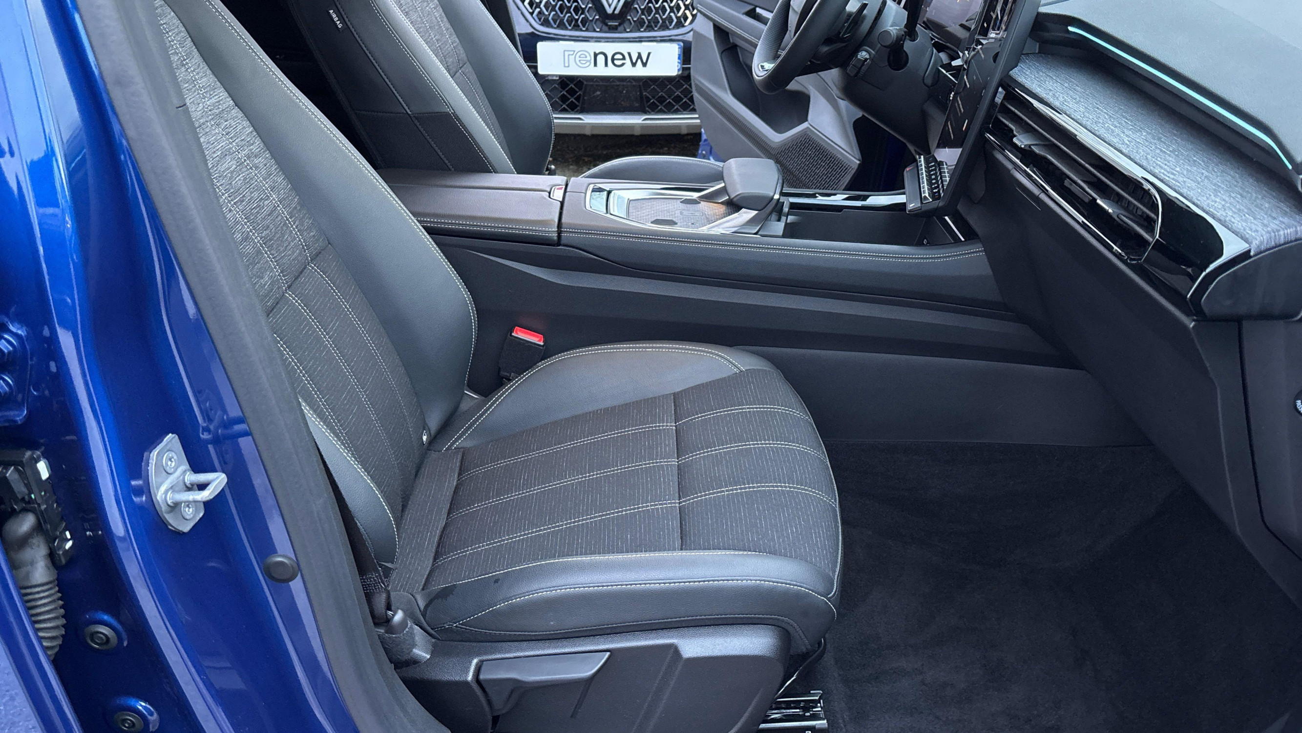 Vente en ligne Renault Austral  E-Tech full hybrid 200 GSR2 au prix de 33 570 €