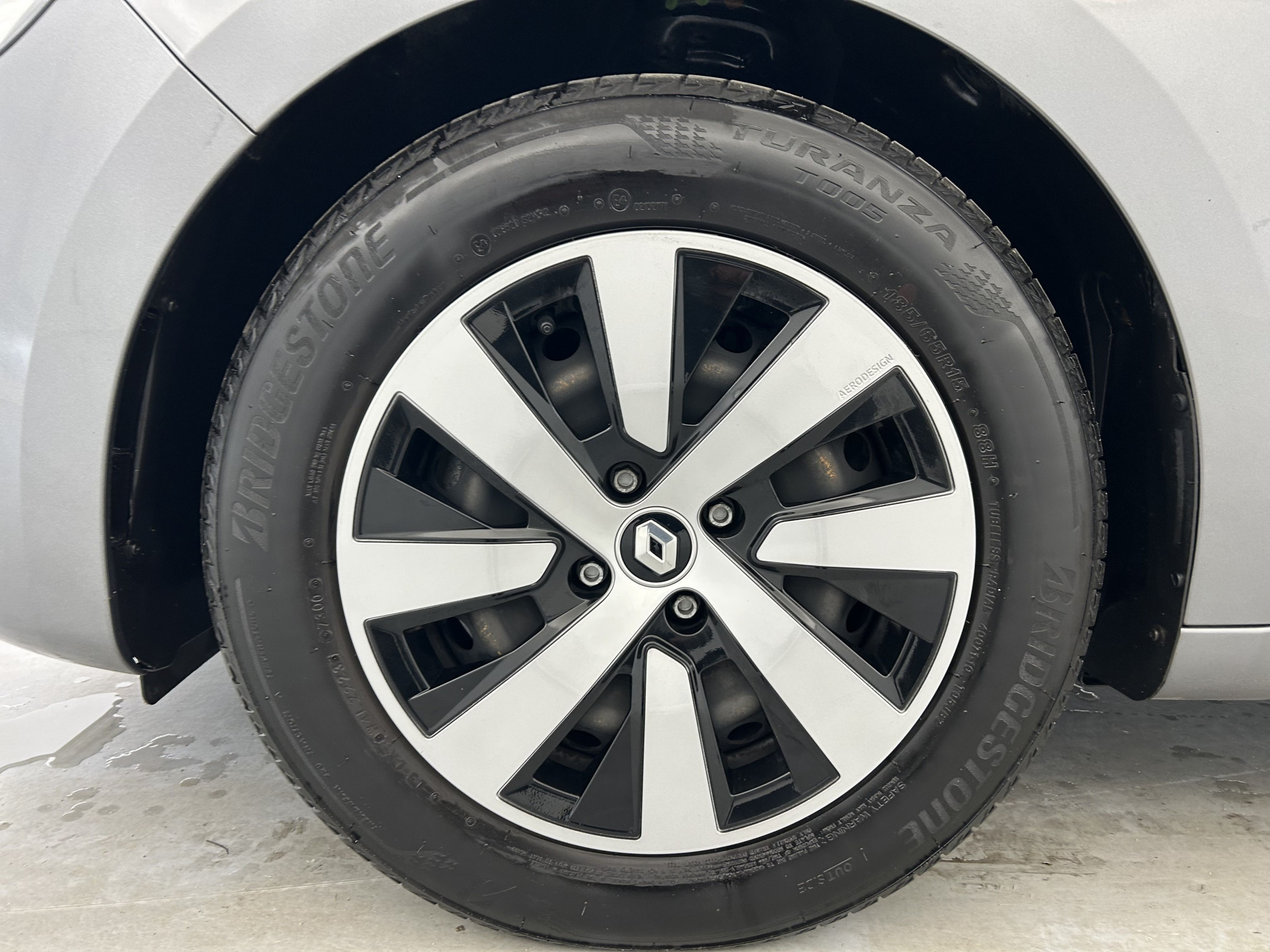 Vente en ligne Renault Clio 5 Clio TCe 90 au prix de 14 490 €