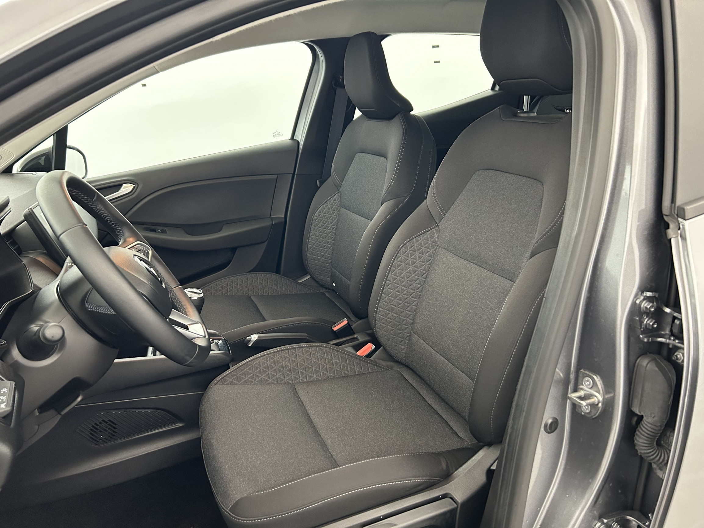 Vente en ligne Renault Clio 5 Clio TCe 90 au prix de 14 490 €