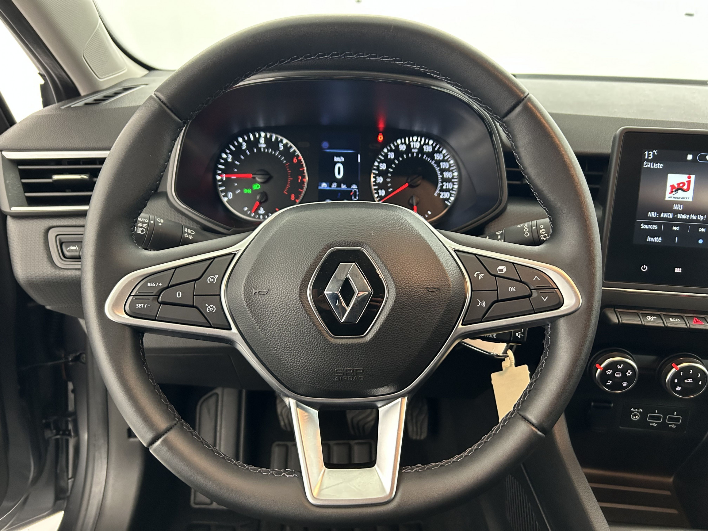 Vente en ligne Renault Clio 5 Clio TCe 90 au prix de 14 490 €