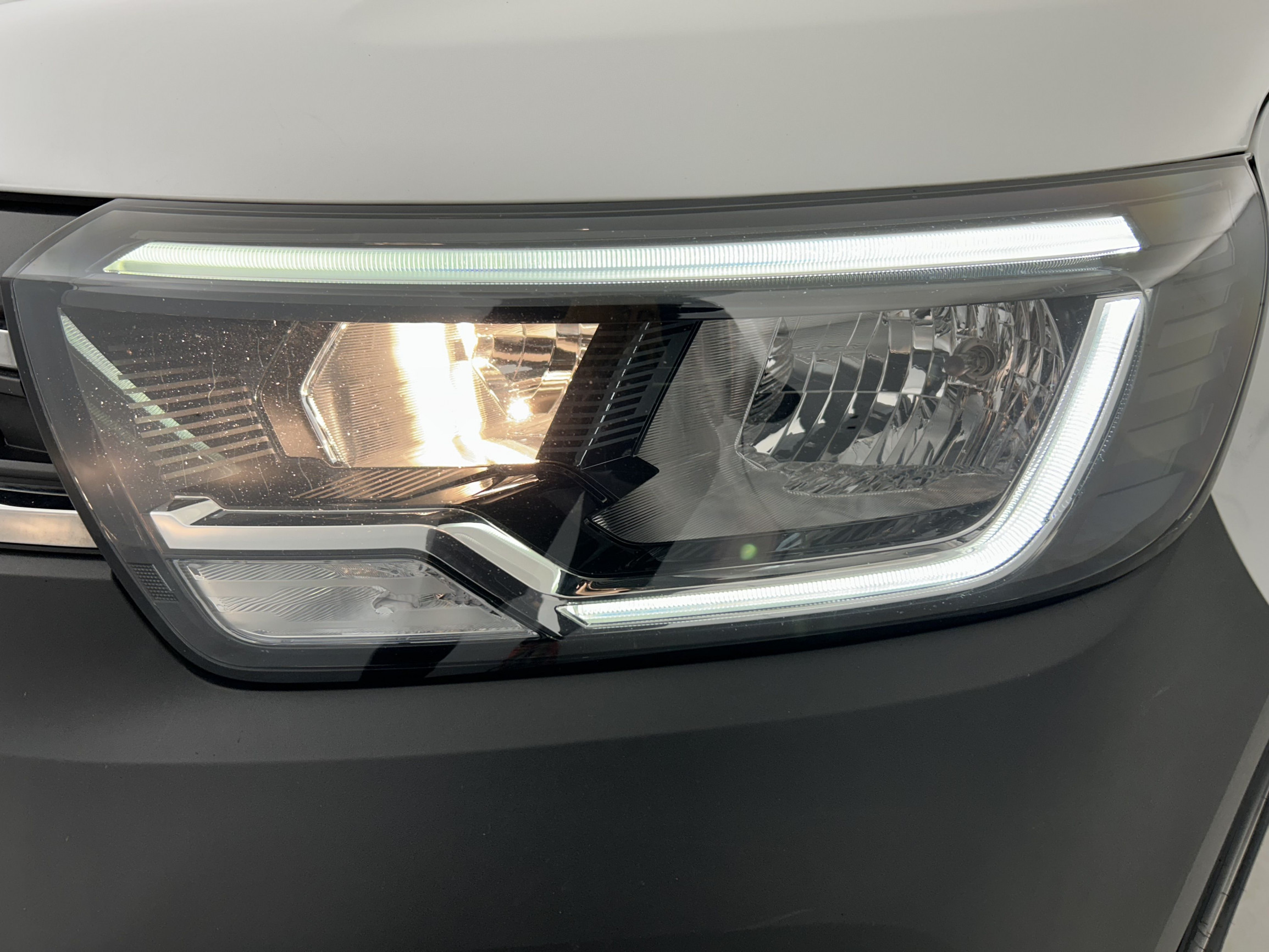 Vente en ligne Renault Kangoo Van  BLUE DCI 95 EDC au prix de 14 590 €