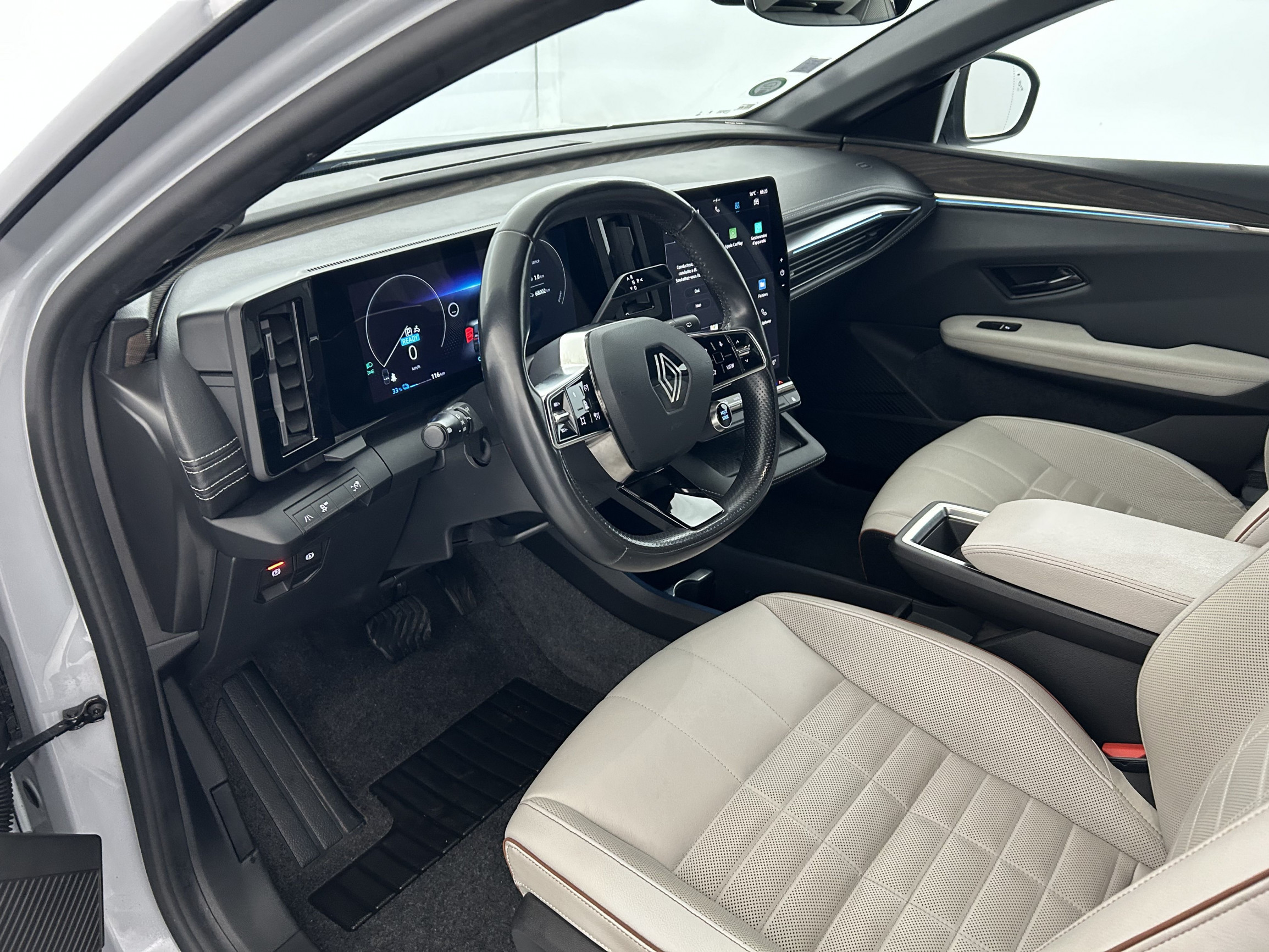 Vente en ligne Renault Megane E-Tech  EV60 220 ch super charge au prix de 22 490 €