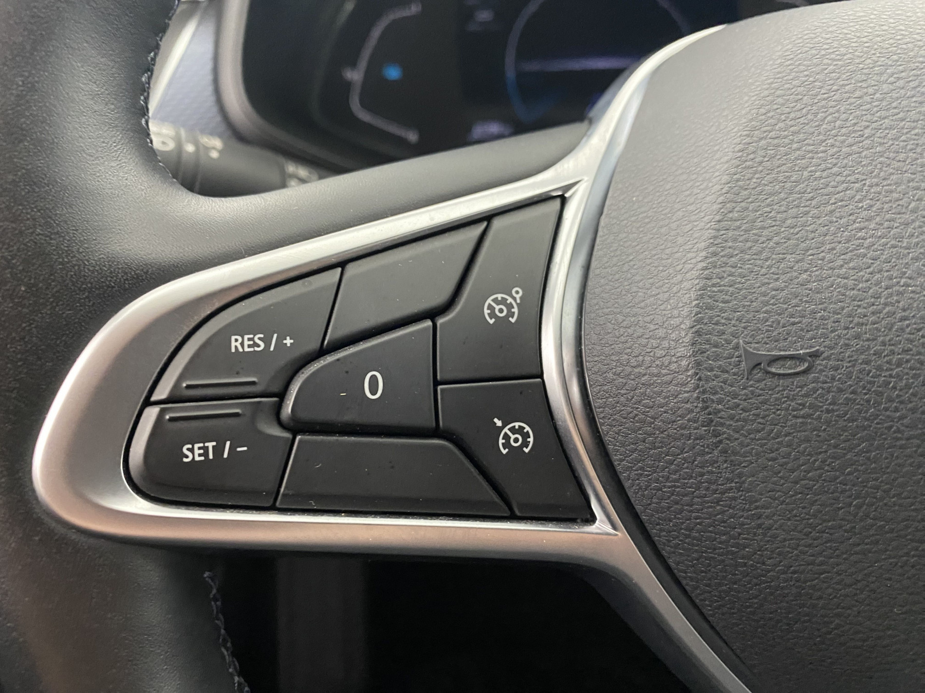 Vente en ligne Renault Arkana  E-Tech 145 au prix de 17 490 €