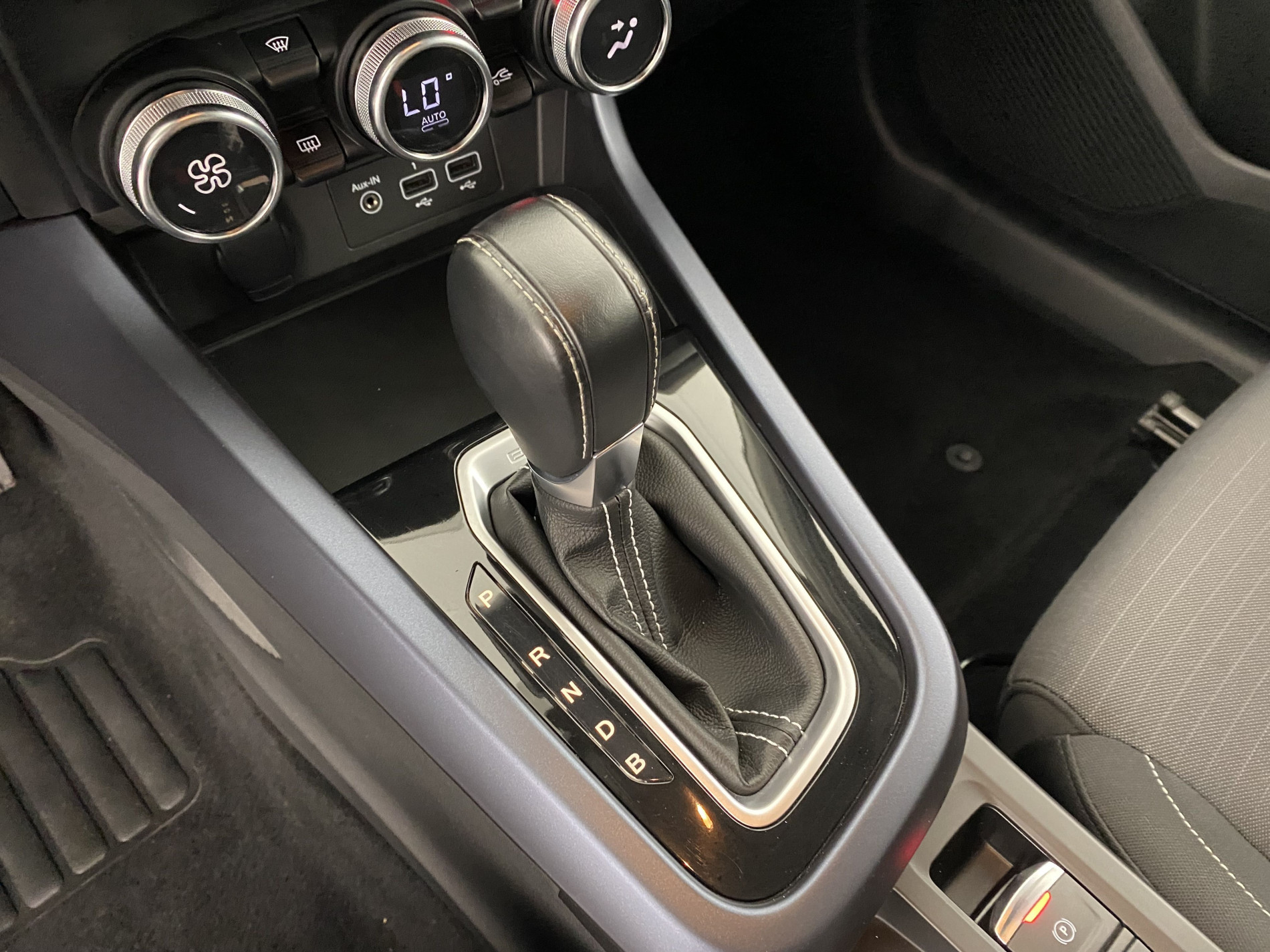 Vente en ligne Renault Arkana  E-Tech 145 au prix de 17 490 €
