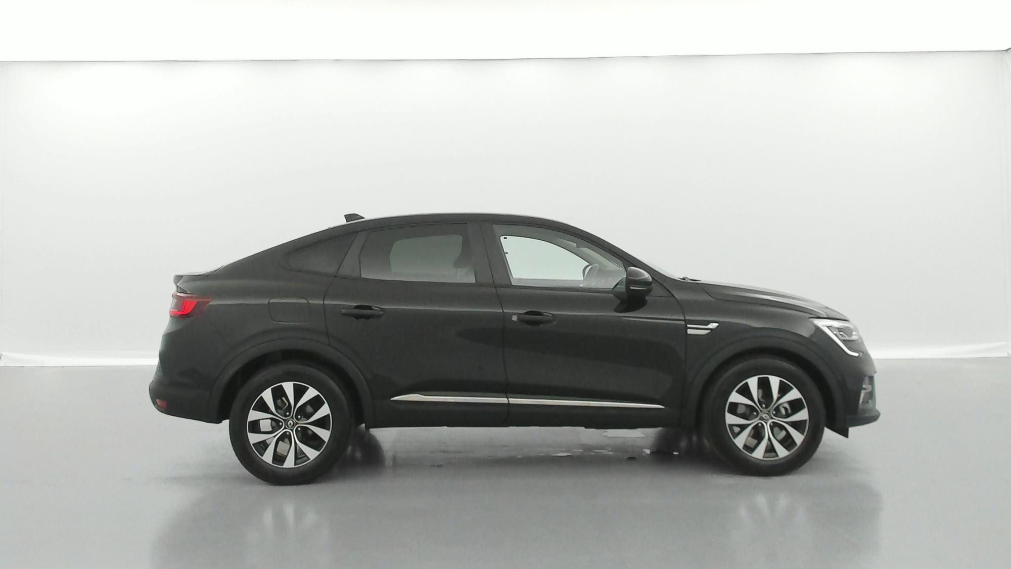 Vente en ligne Renault Arkana  E-Tech 145 au prix de 17 490 €
