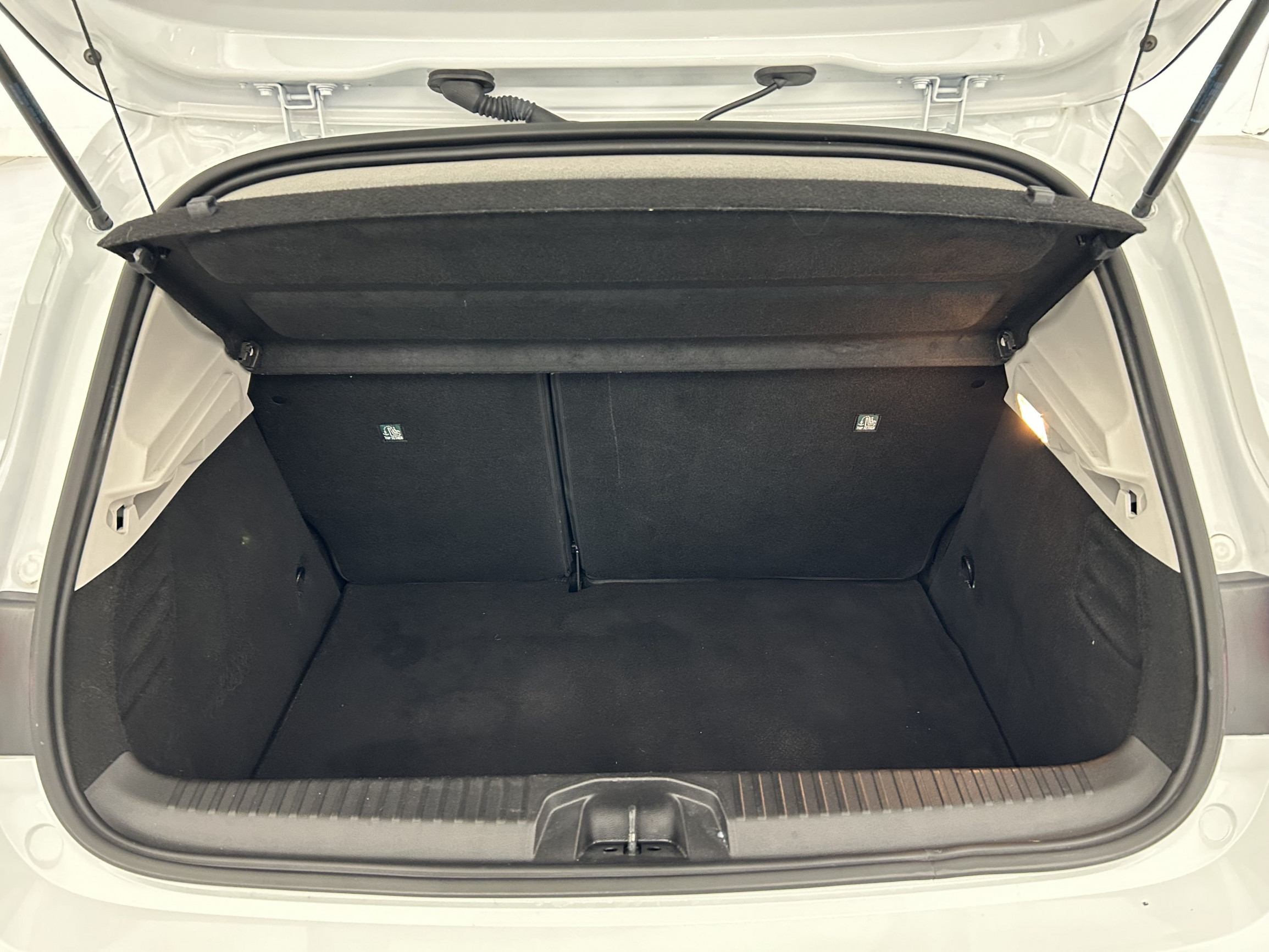 Vente en ligne Renault Clio 5 Clio E-Tech hybride 145 au prix de 14 790 €