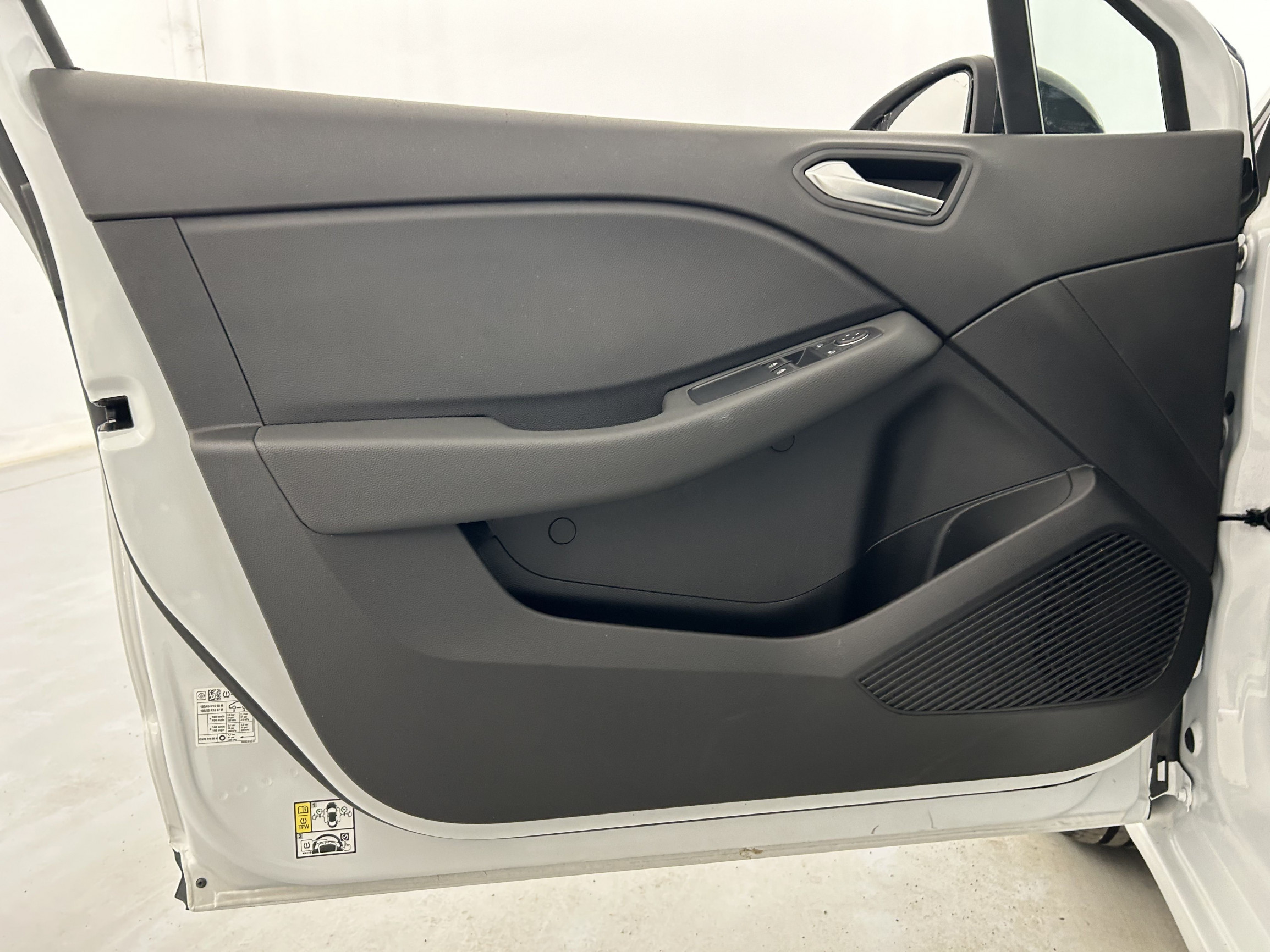 Vente en ligne Renault Clio 5 Clio E-Tech hybride 145 au prix de 14 790 €