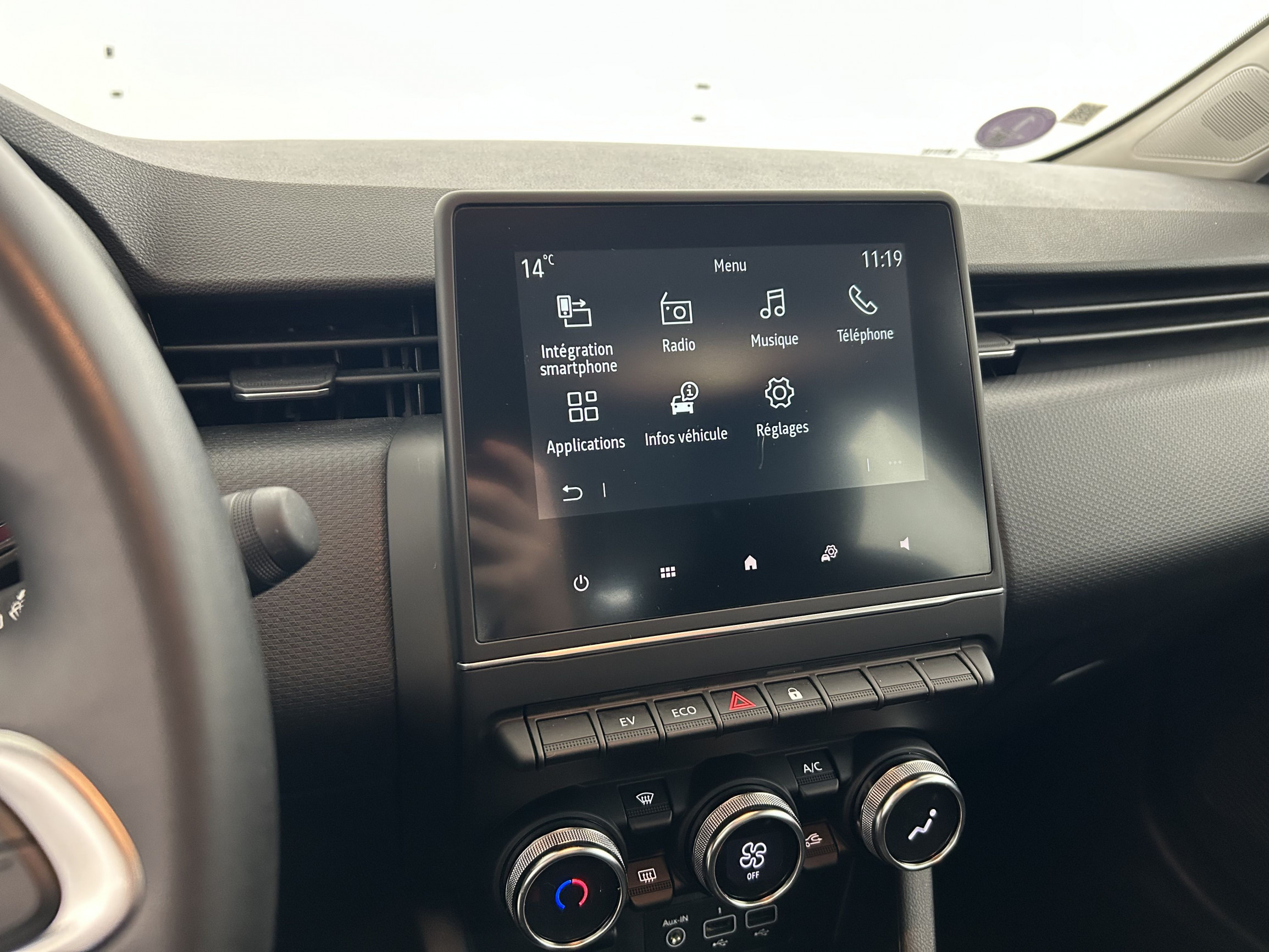 Vente en ligne Renault Clio 5 Clio E-Tech hybride 145 au prix de 14 790 €