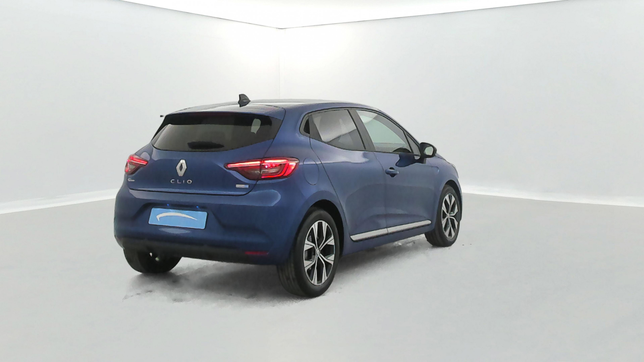 Vente en ligne Renault Clio 5 Clio E-Tech full hybrid 145 au prix de 17 190 €