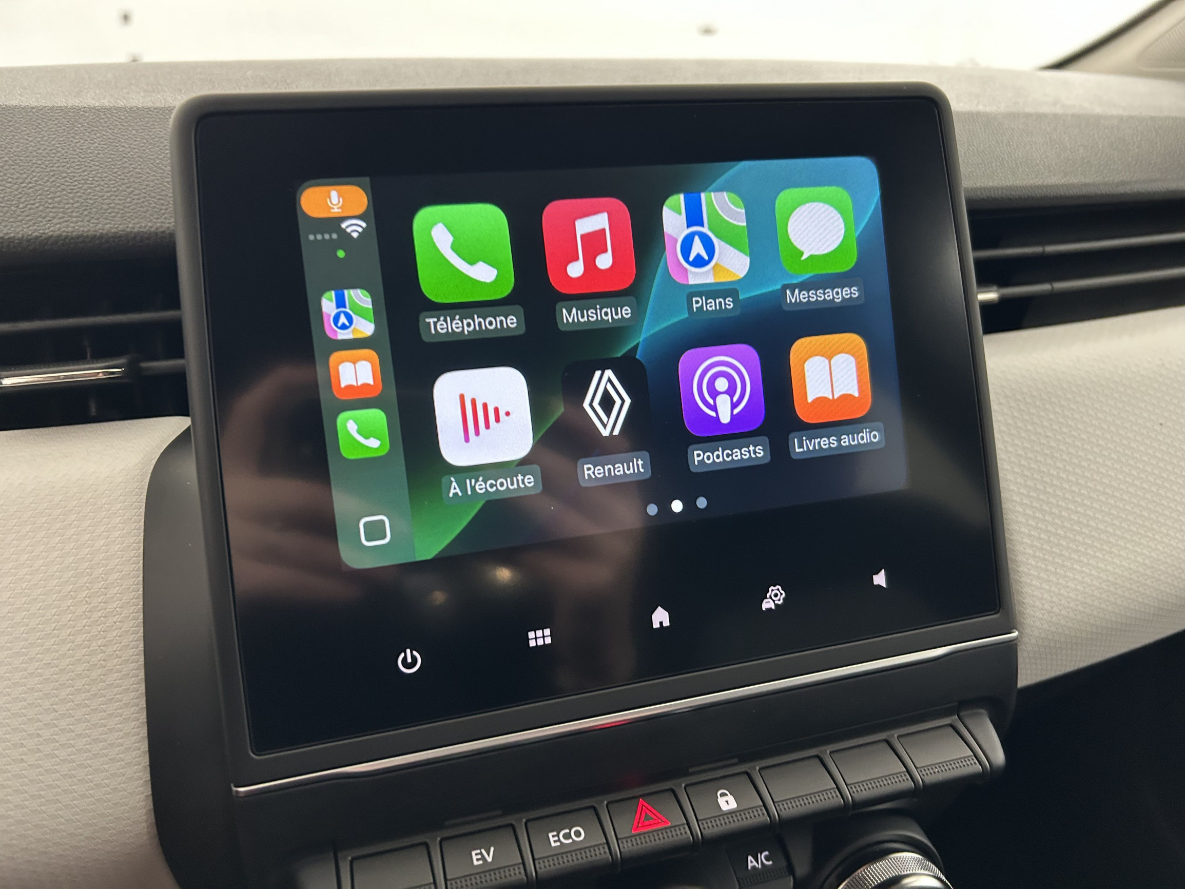 Vente en ligne Renault Clio 5 Clio E-Tech full hybrid 145 au prix de 17 190 €