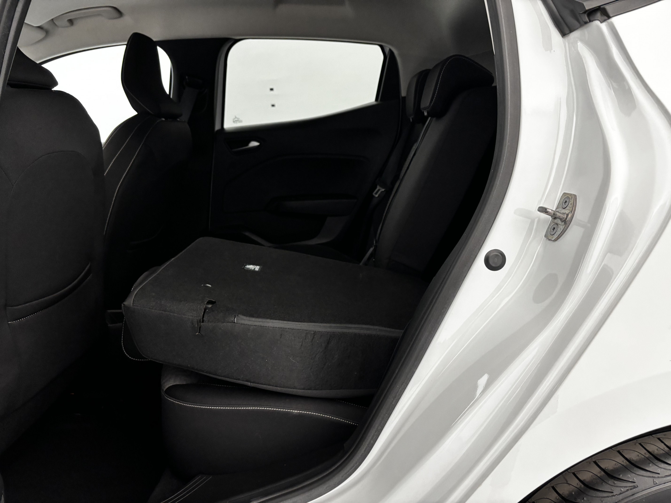 Vente en ligne Renault Clio 5 Clio Blue dCi 100 au prix de 14 690 €