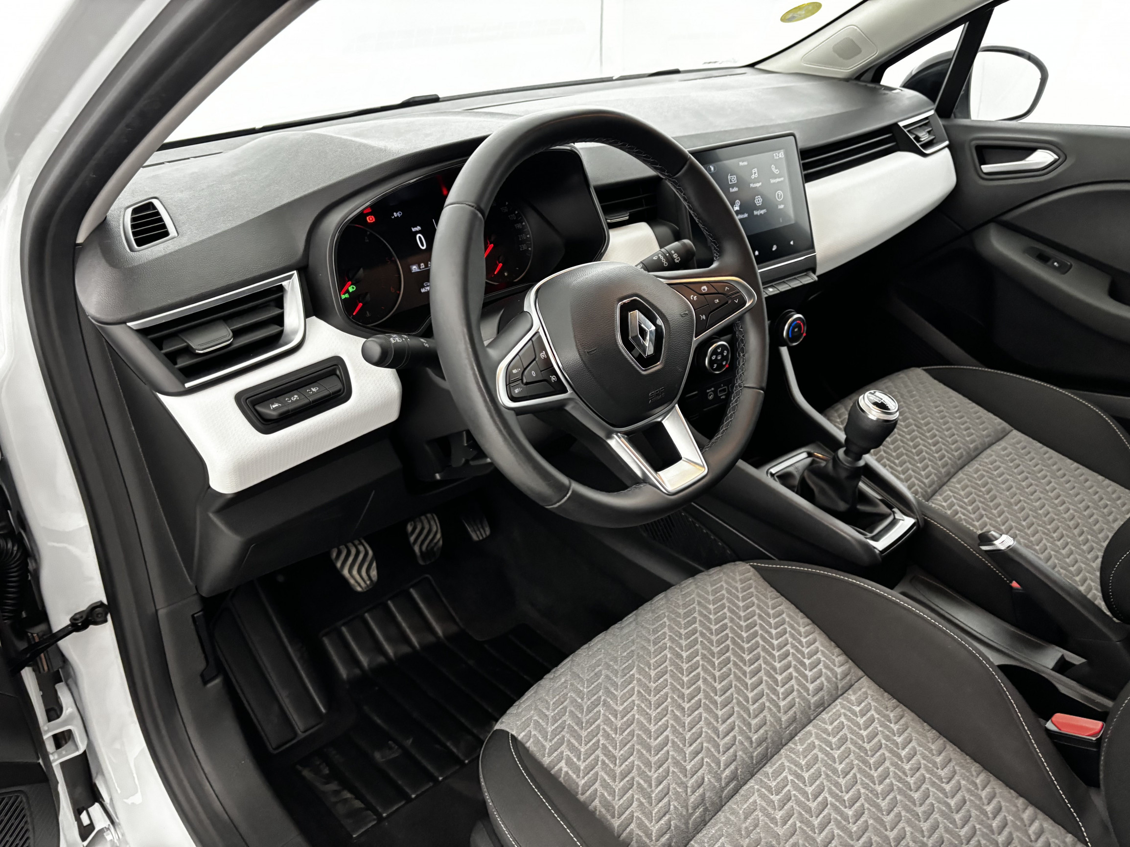 Vente en ligne Renault Clio 5 Clio Blue dCi 100 au prix de 14 690 €