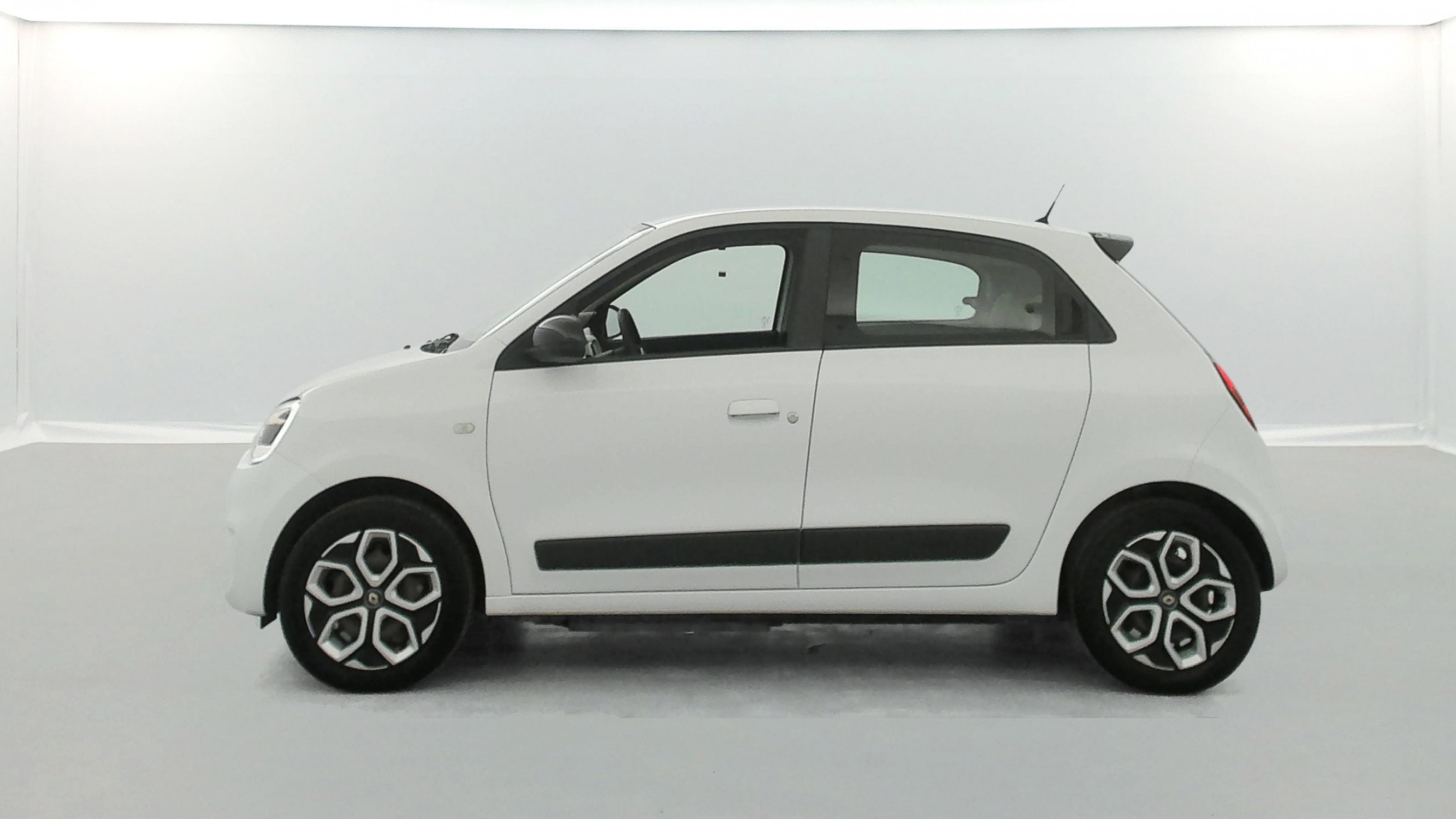 Vente en ligne Renault Twingo Electrique Twingo III E-Tech au prix de 11 590 €