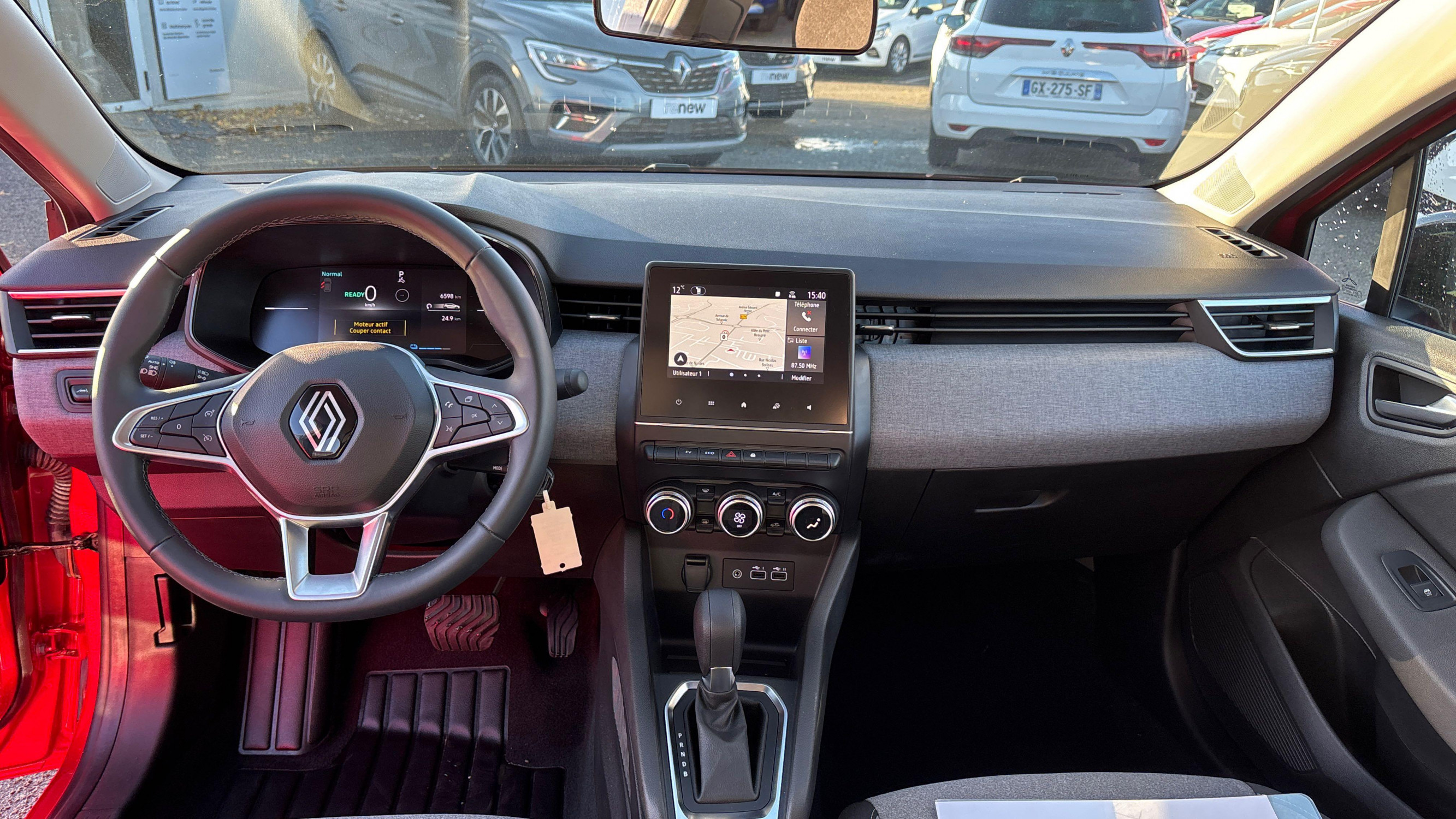 Vente en ligne Renault Clio 5 Clio E-Tech full hybrid 145 au prix de 20 790 €