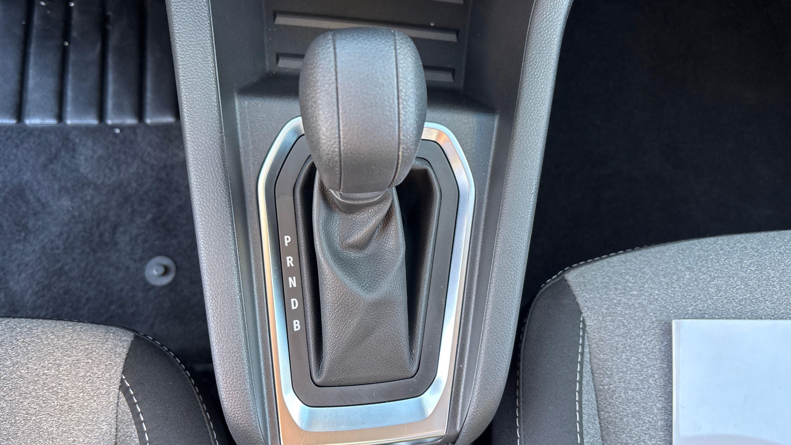 Vente en ligne Renault Clio 5 Clio E-Tech full hybrid 145 au prix de 20 790 €