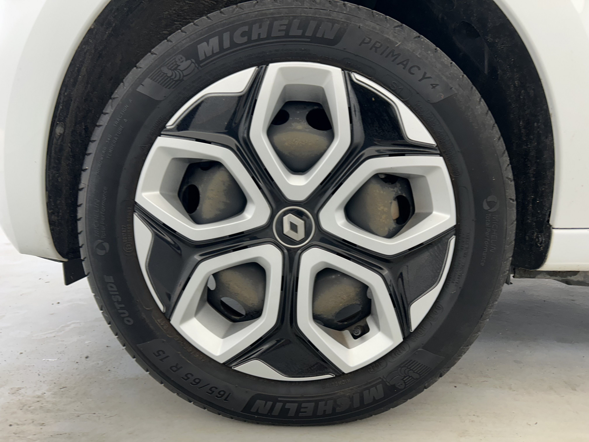 Vente en ligne Renault Twingo Electrique Twingo III E-Tech au prix de 11 590 €