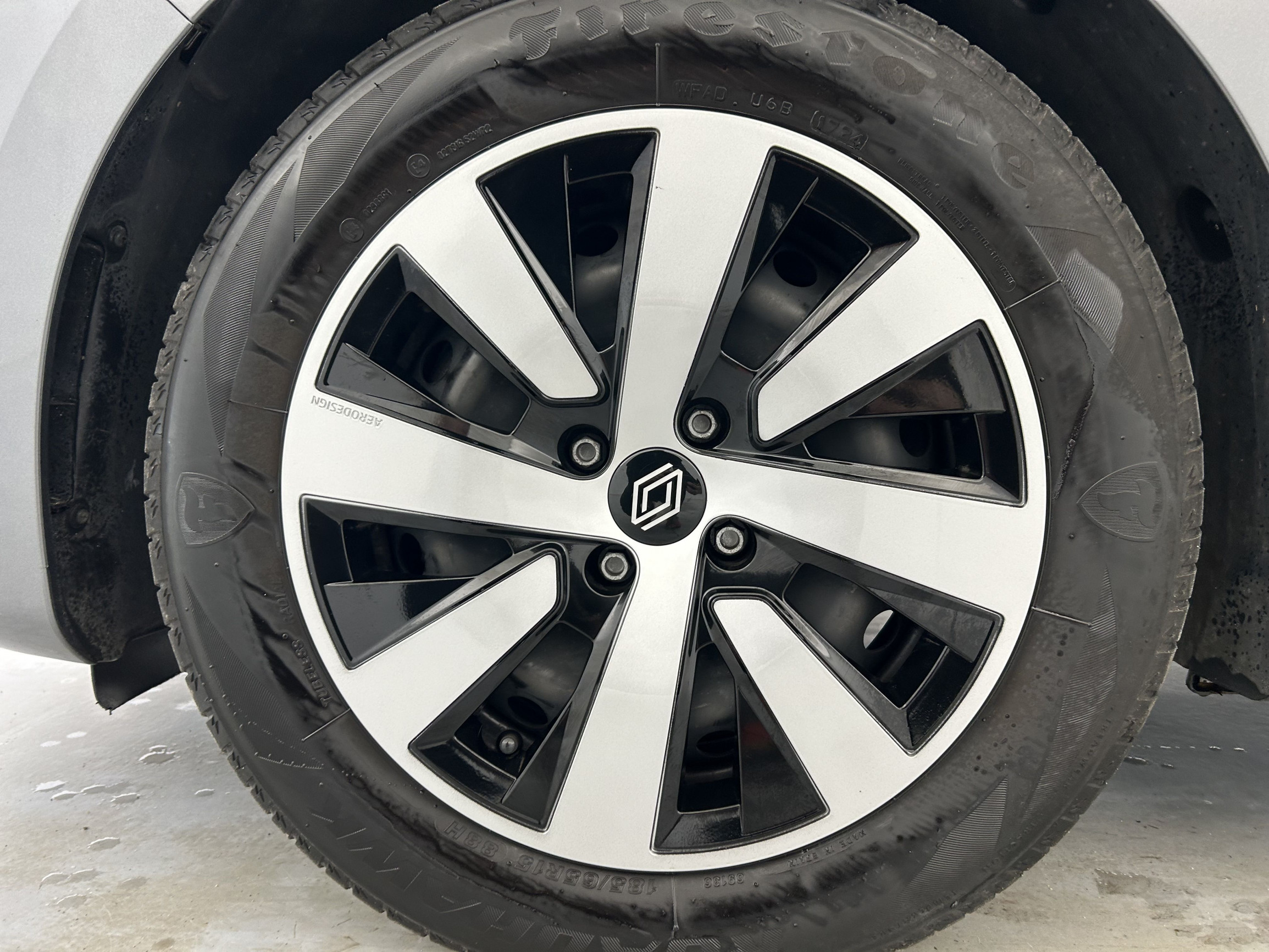 Vente en ligne Renault Clio 5 Clio TCe 90 au prix de 14 270 €