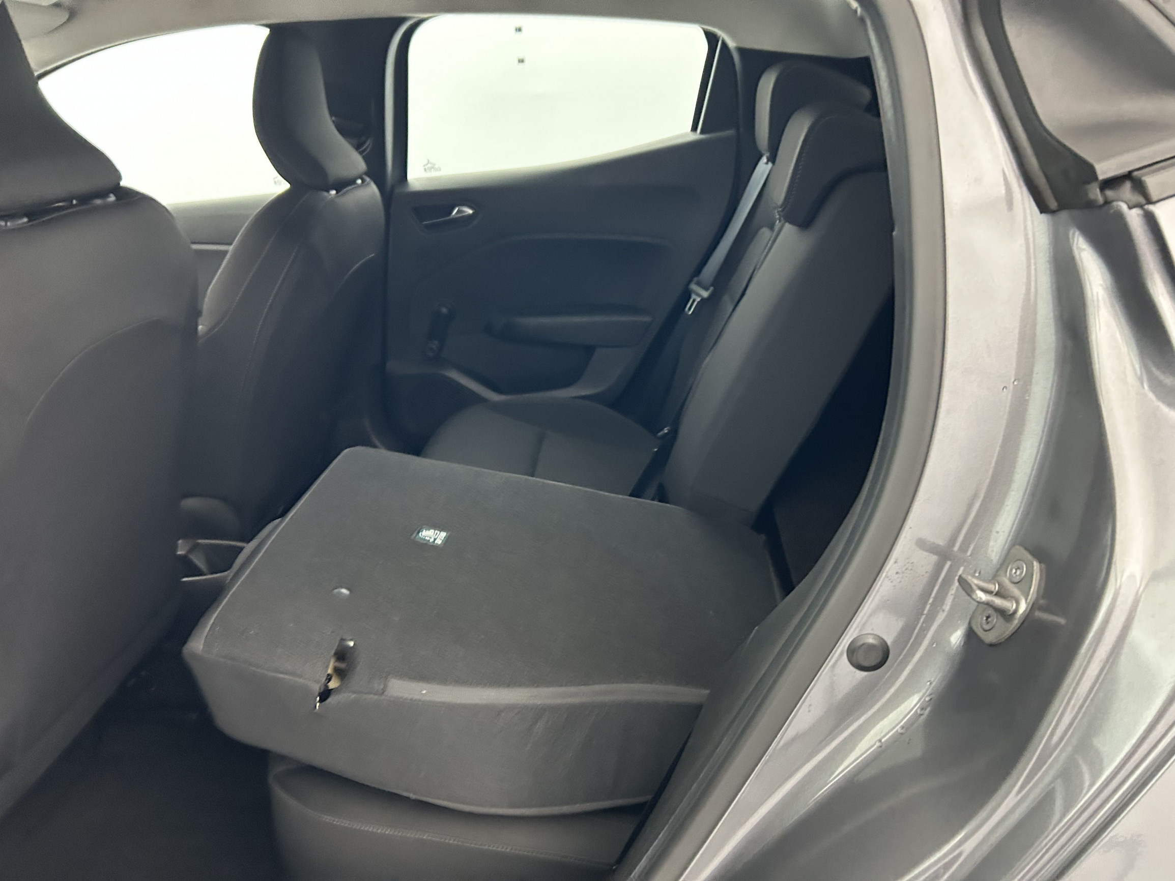 Vente en ligne Renault Clio 5 Clio TCe 90 au prix de 14 270 €