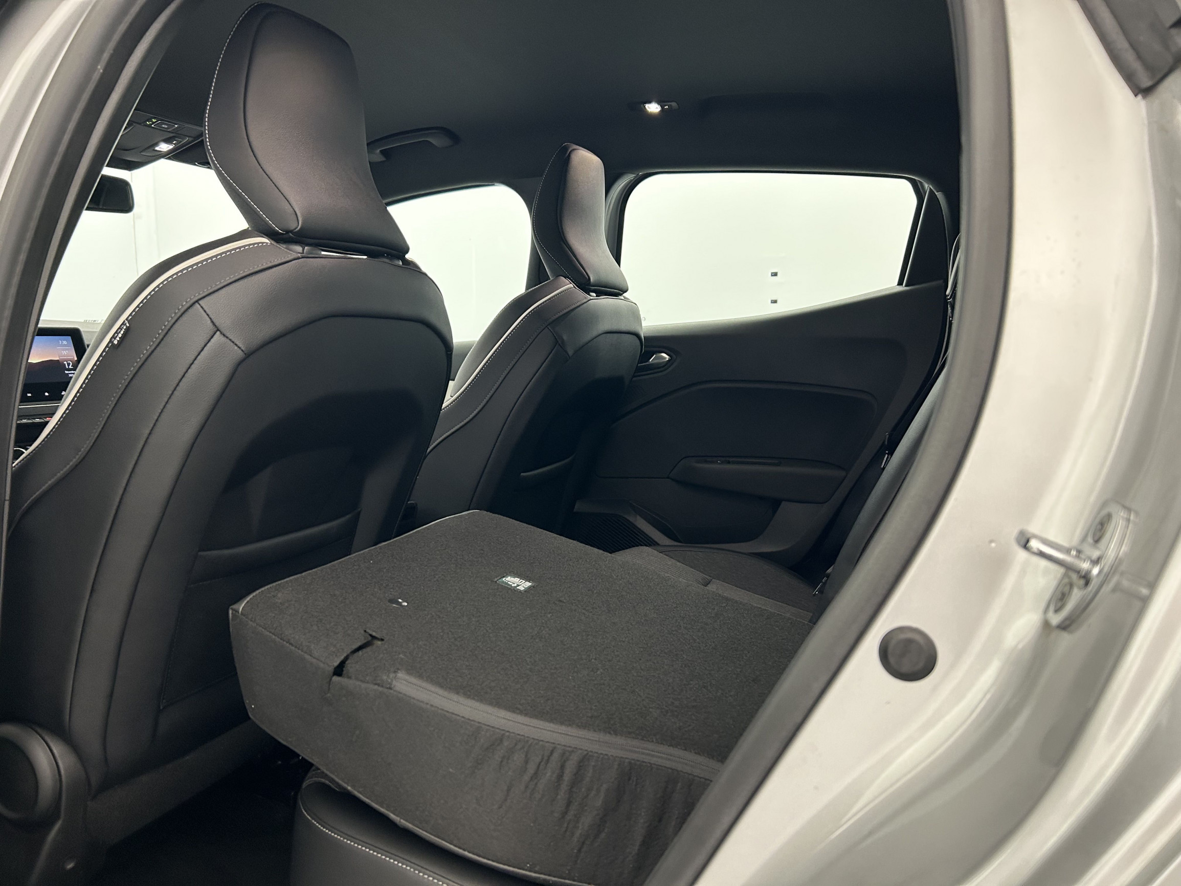 Vente en ligne Renault Clio 5 Clio TCe 90 - 21N au prix de 15 590 €