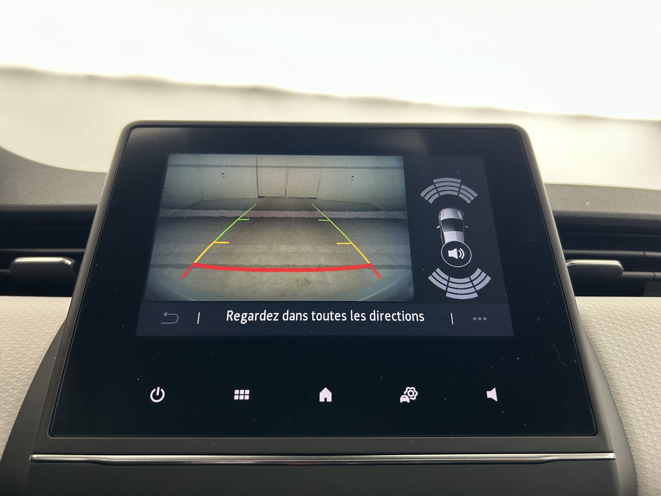 Vente en ligne Renault Clio 5 Clio TCe 90 - 21N au prix de 15 590 €