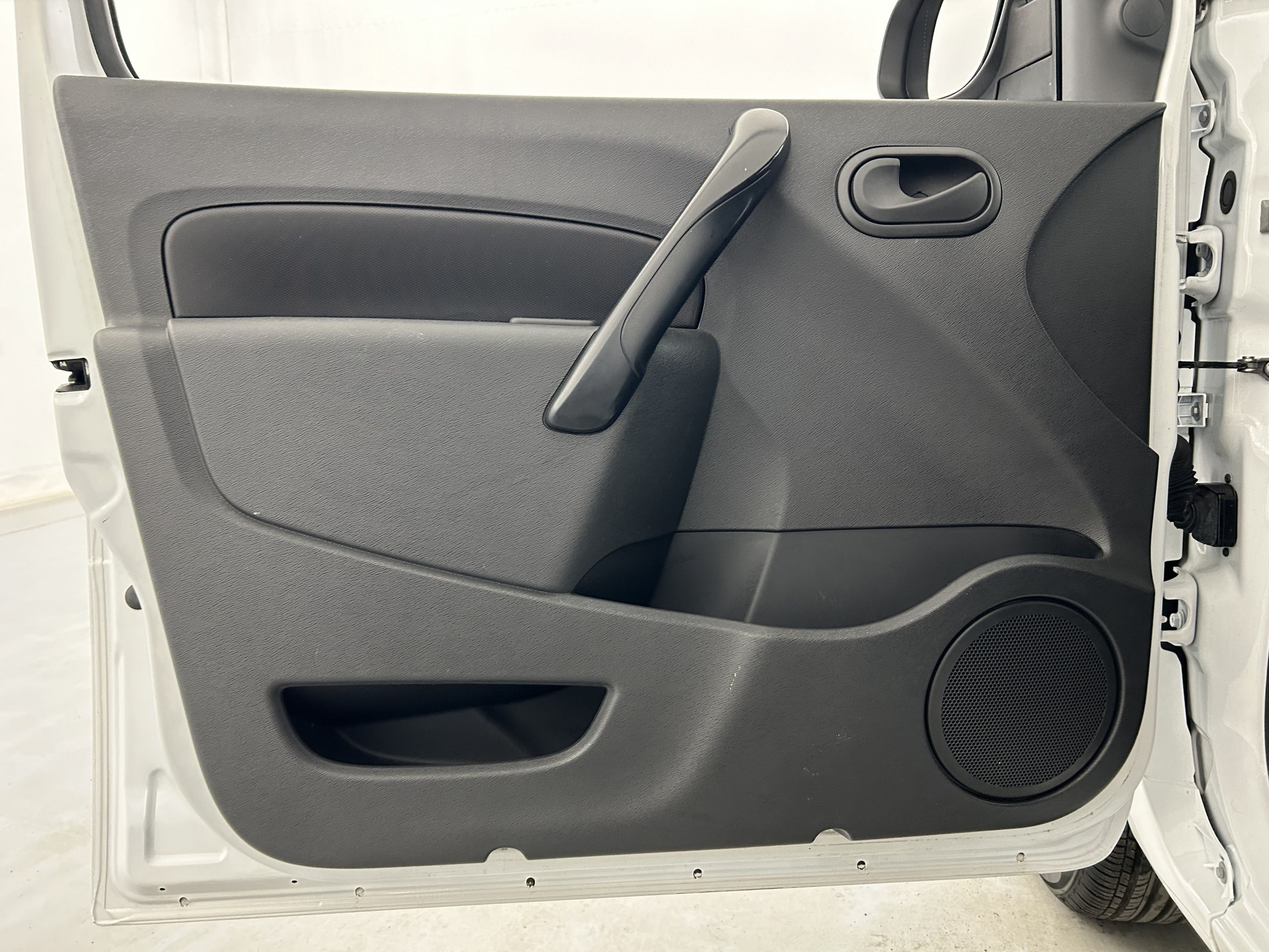 Vente en ligne Renault Kangoo Electrique KANGOO Z.E. 33 au prix de 9 990 €