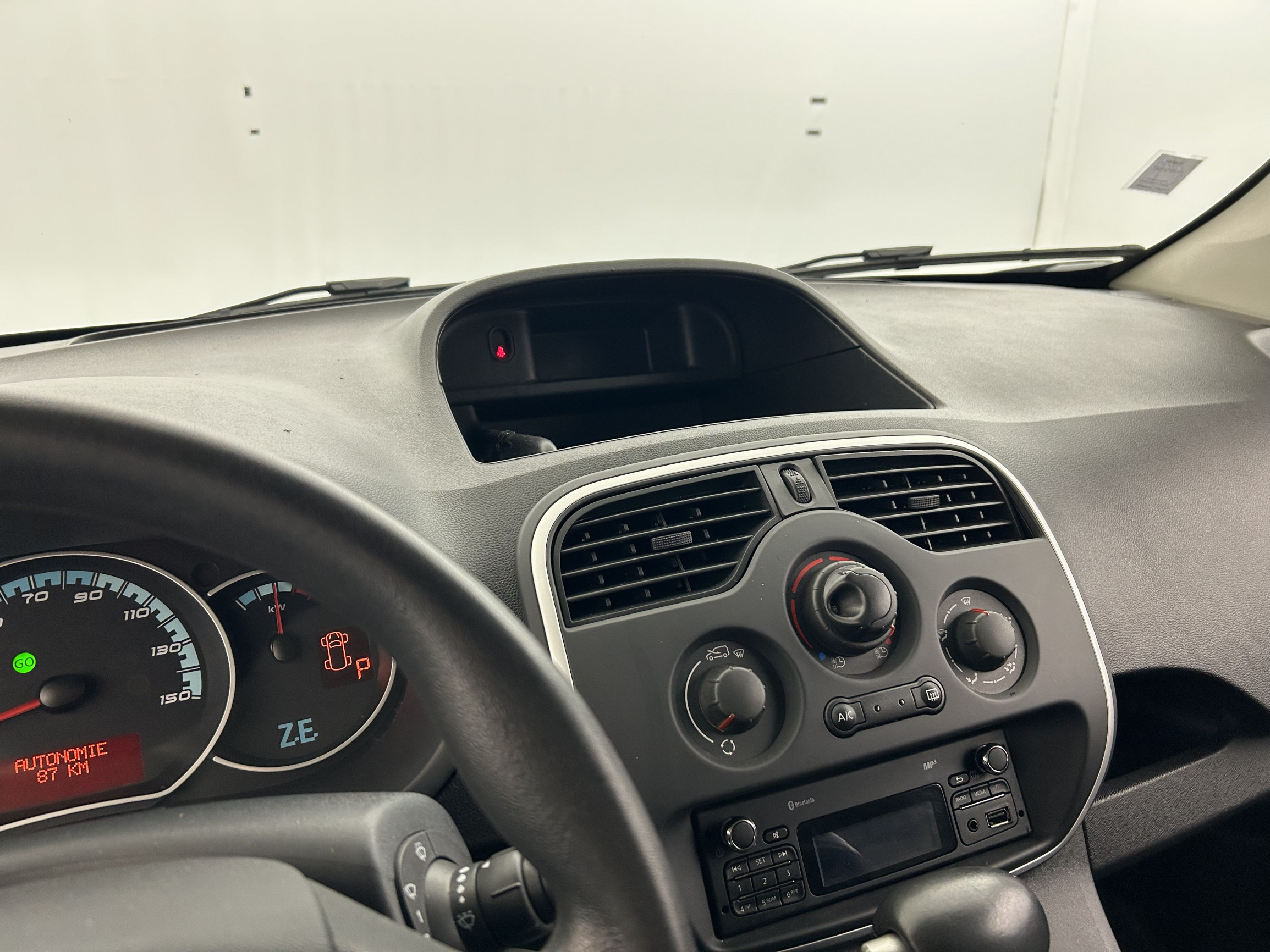 Vente en ligne Renault Kangoo Electrique KANGOO Z.E. 33 au prix de 9 990 €