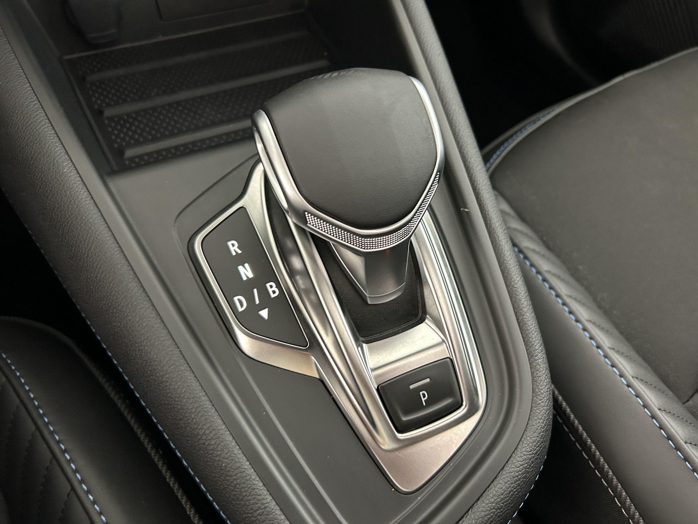 Vente en ligne Renault Captur  E-Tech full hybrid 145 ch au prix de 28 770 €