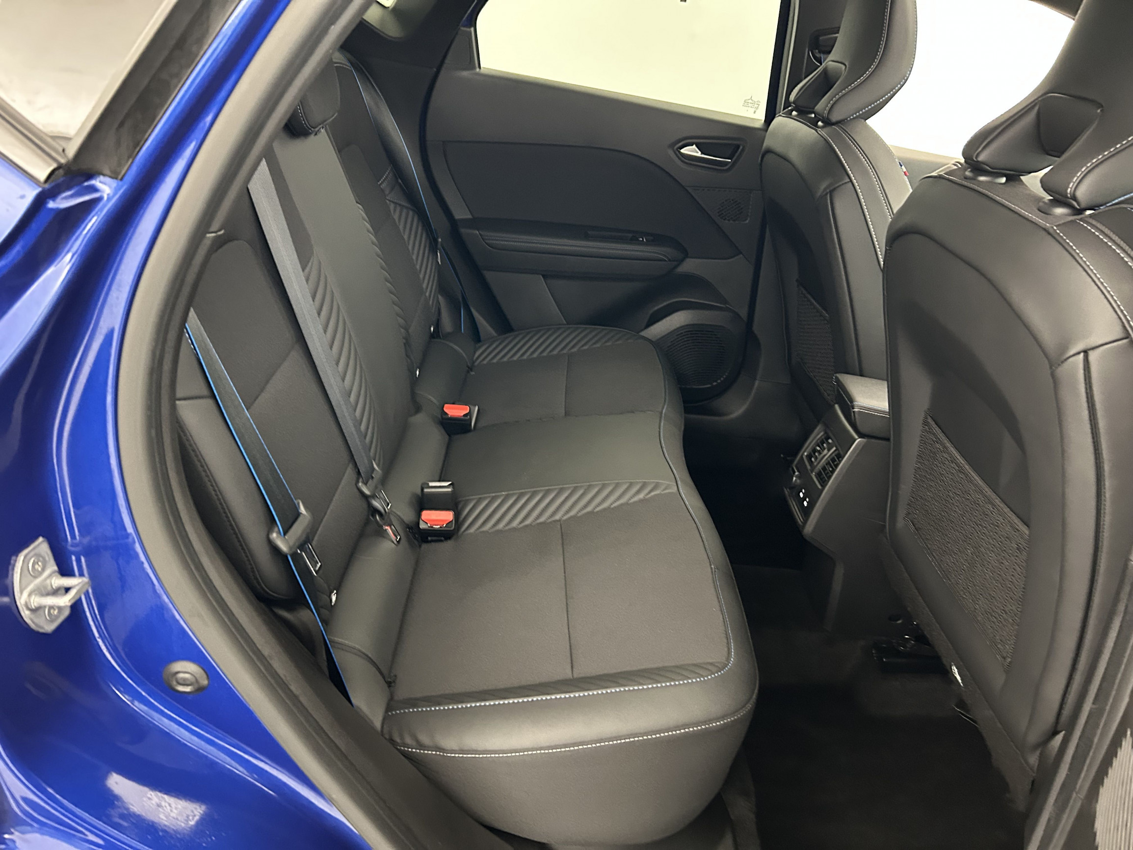 Vente en ligne Renault Captur  E-Tech full hybrid 145 ch au prix de 28 770 €