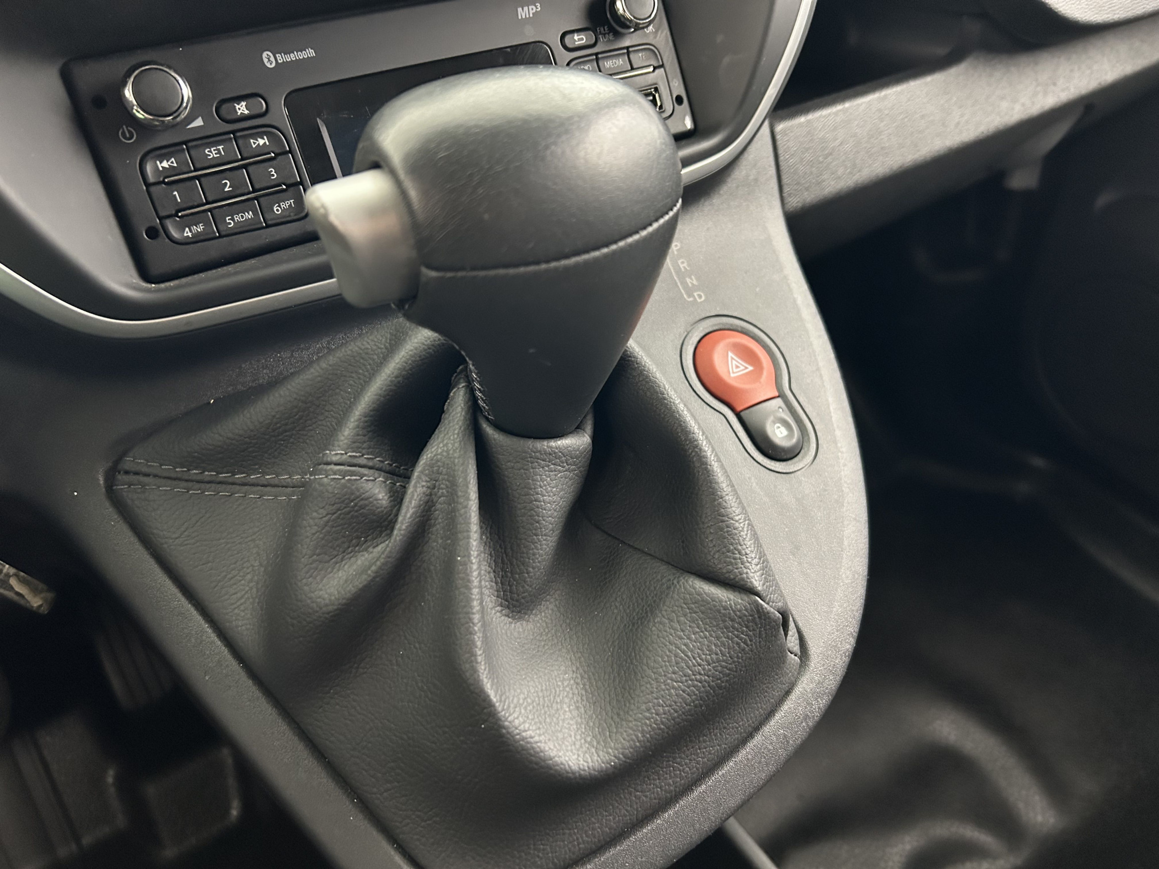 Vente en ligne Renault Kangoo Electrique KANGOO Z.E. 33 au prix de 9 990 €