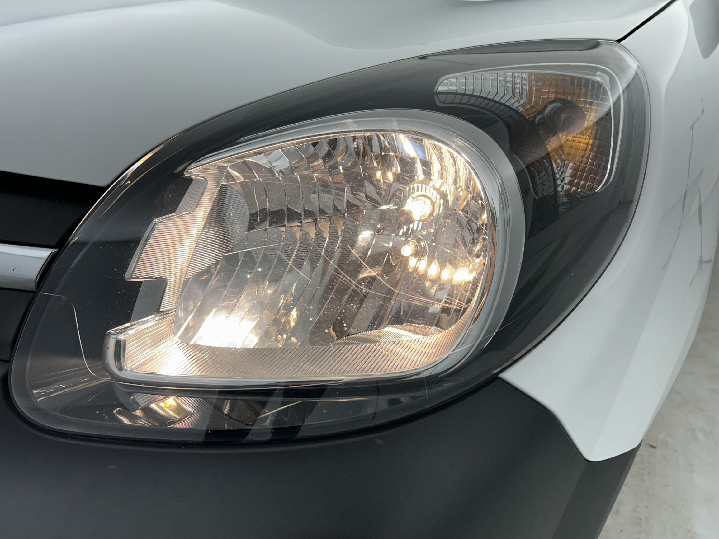 Vente en ligne Renault Kangoo Electrique KANGOO Z.E. 33 au prix de 9 990 €