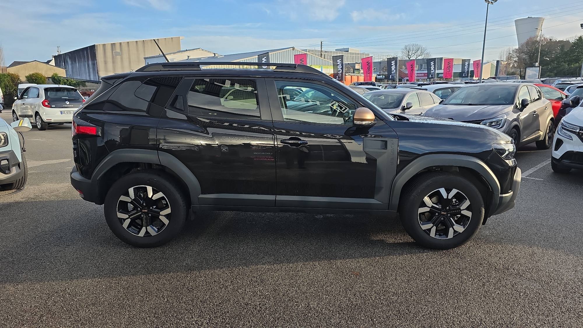 Vente en ligne Dacia Duster  Hybrid 140 au prix de 27 870 €