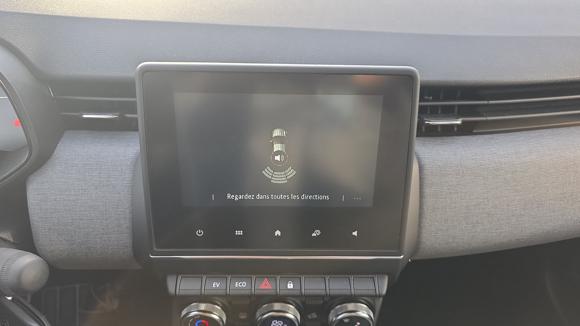 Vente en ligne Renault Clio 5 Clio E-Tech full hybrid 145 ch GSR2 au prix de 20 790 €