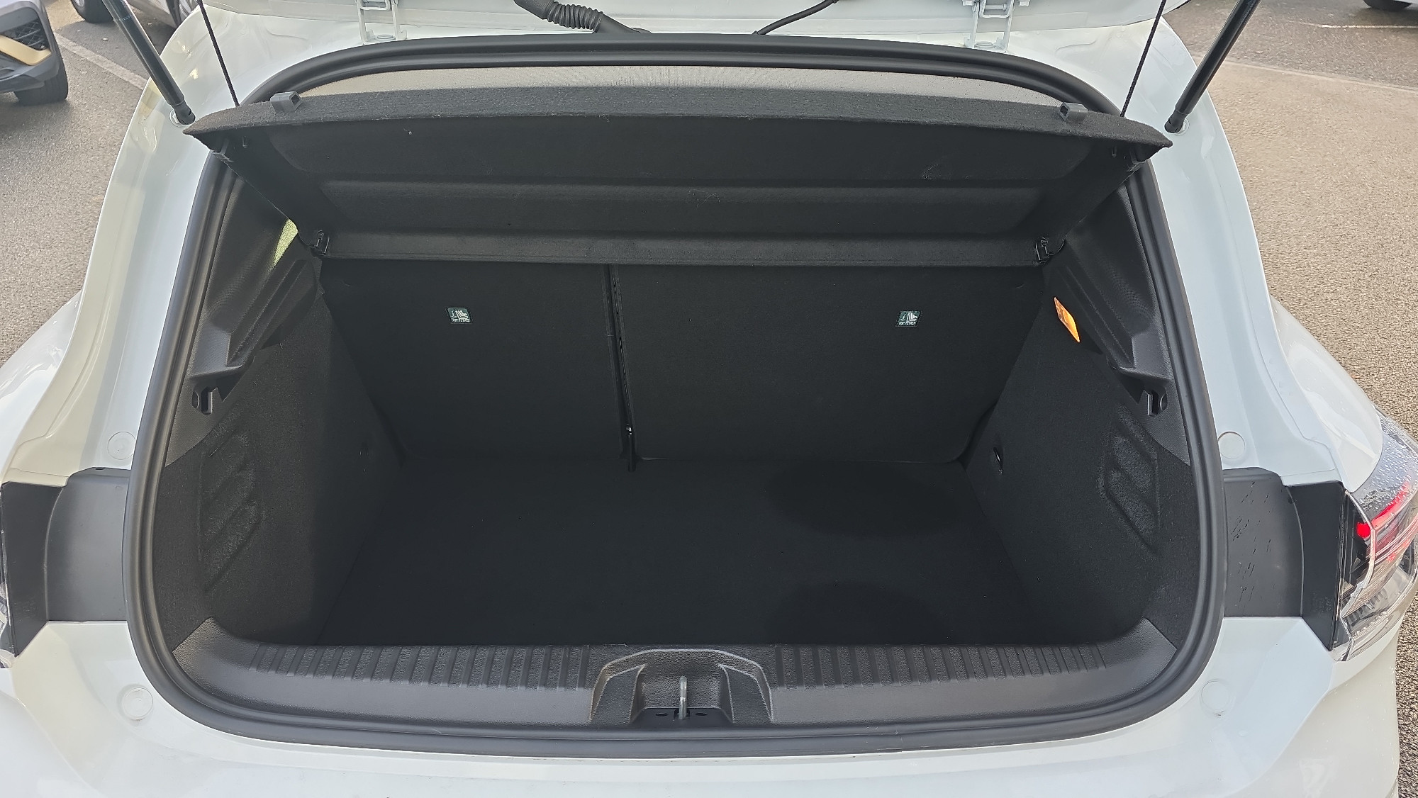 Vente en ligne Renault Clio 5 Clio E-Tech full hybrid 145 ch GSR2 au prix de 20 790 €