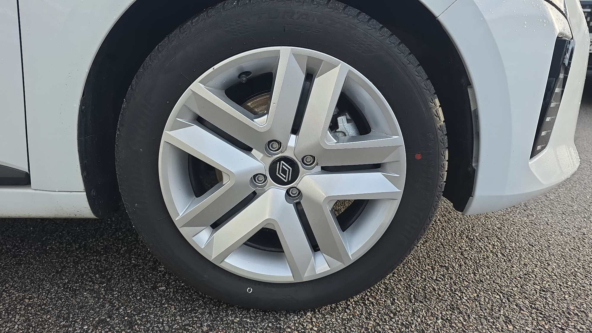 Vente en ligne Renault Clio 5 Clio E-Tech full hybrid 145 ch GSR2 au prix de 20 790 €