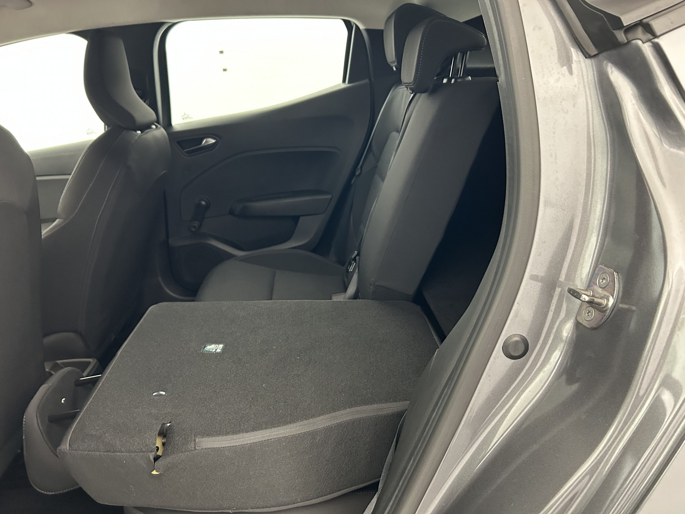 Vente en ligne Renault Clio 5 Clio TCe 90 au prix de 13 990 €