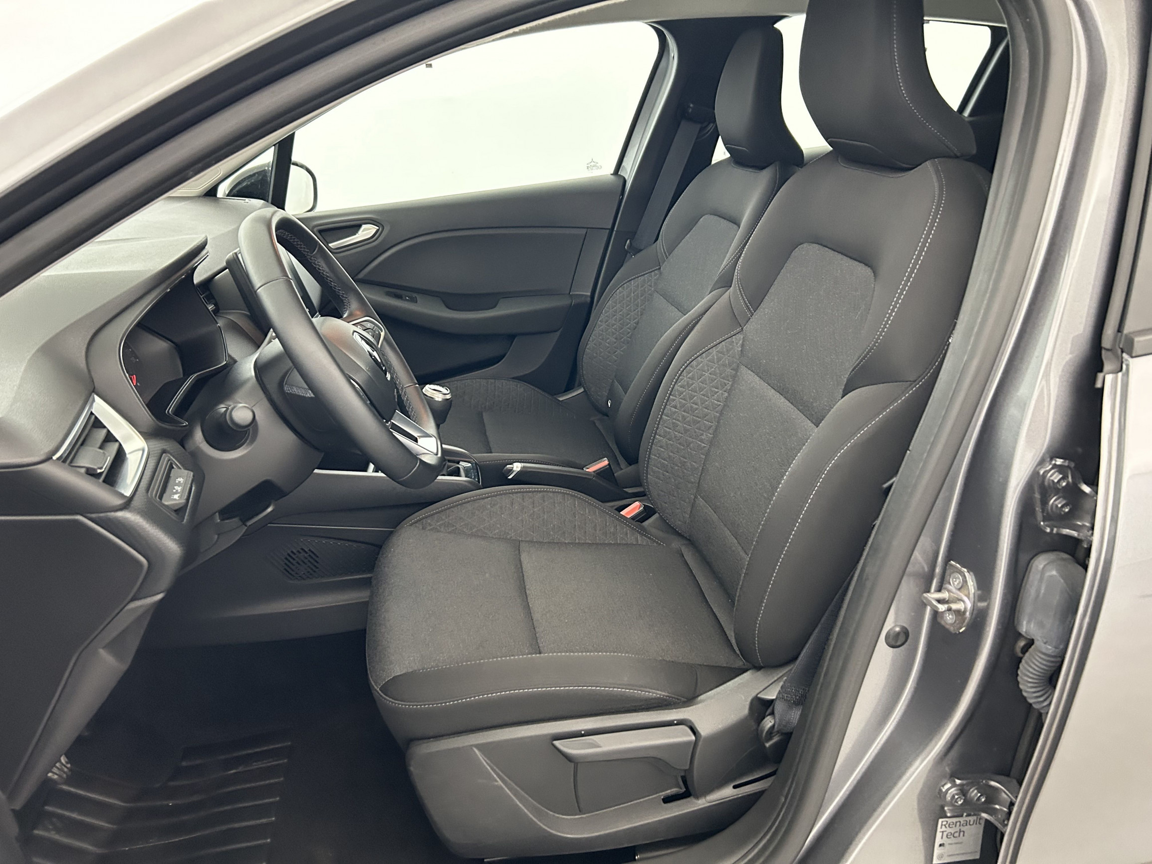 Vente en ligne Renault Clio 5 Clio TCe 90 au prix de 13 990 €