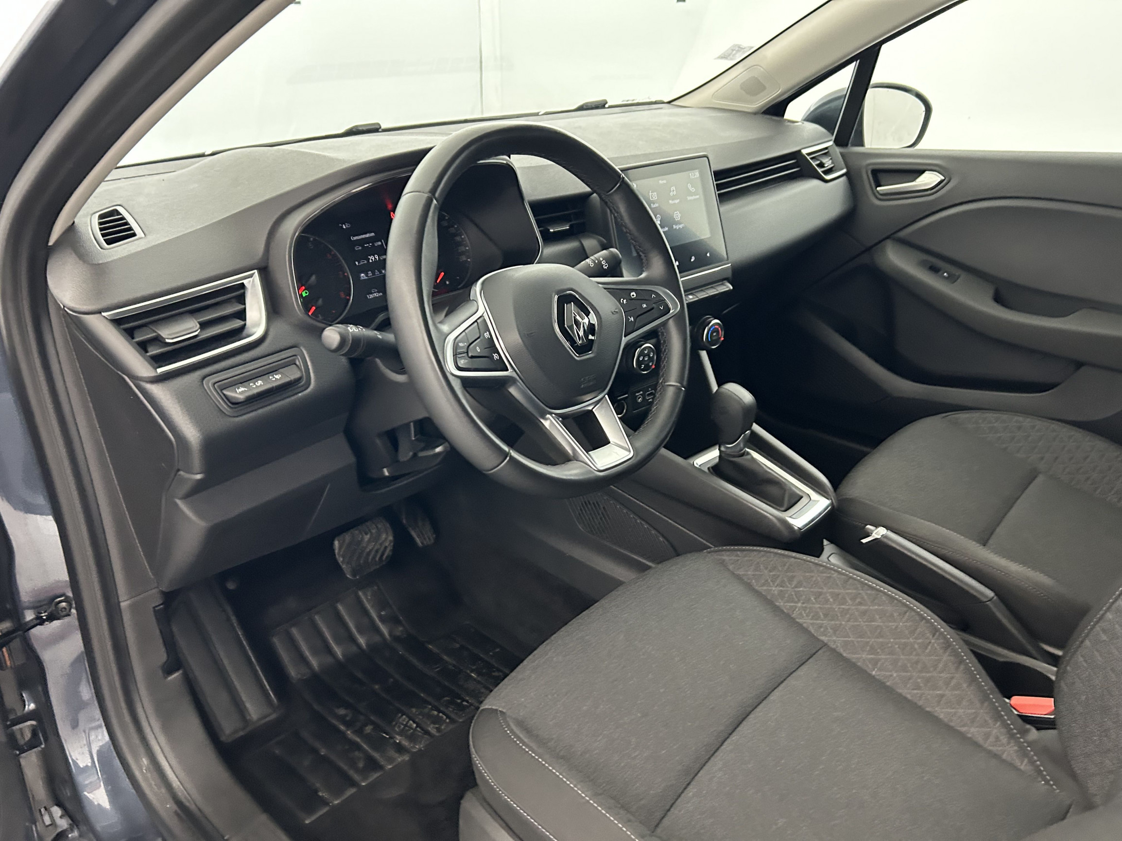 Vente en ligne Renault Clio 5 Clio TCe 90 X-Tronic - 21N au prix de 10 590 €