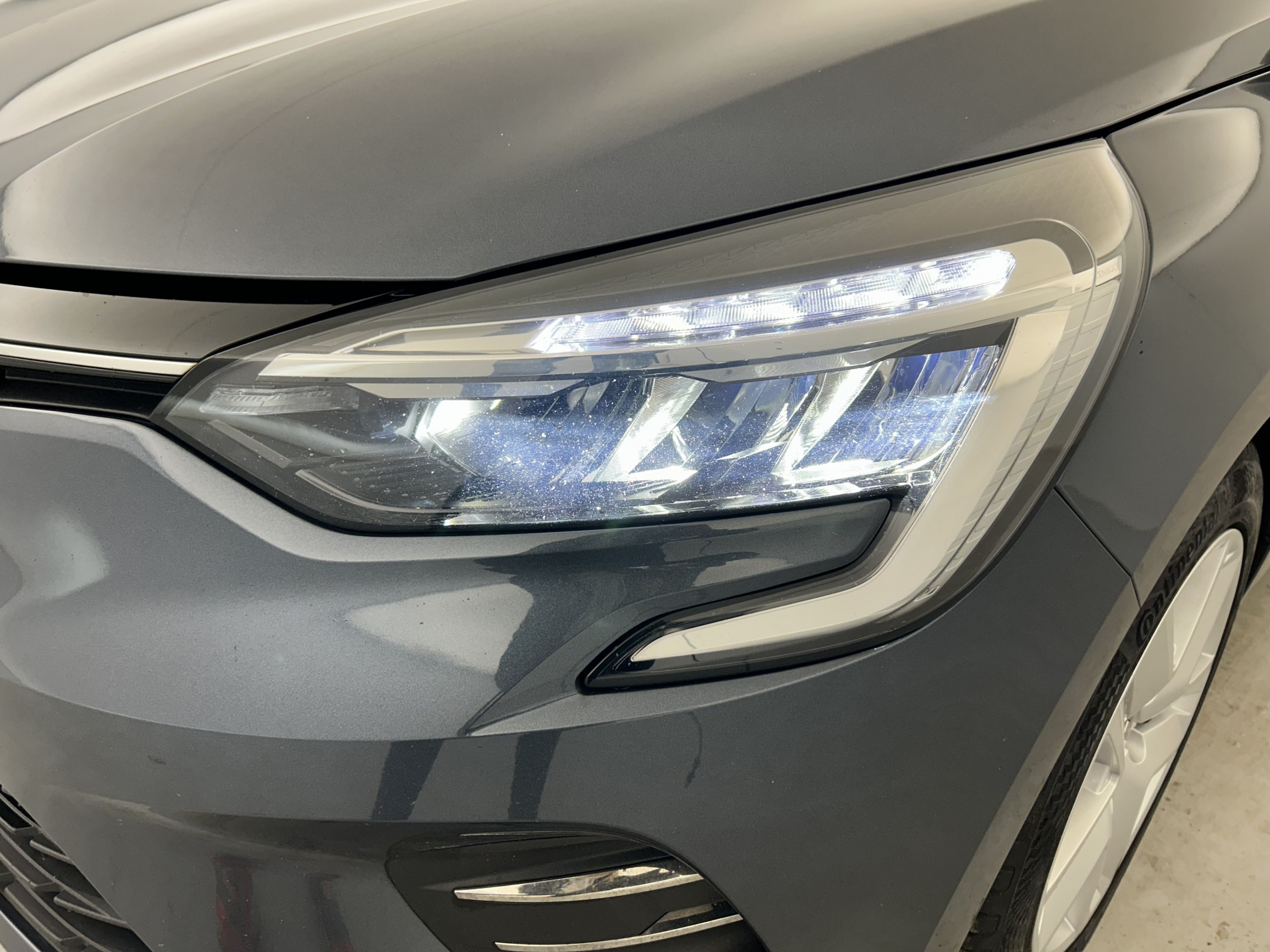 Vente en ligne Renault Clio 5 Clio TCe 90 X-Tronic - 21N au prix de 10 590 €