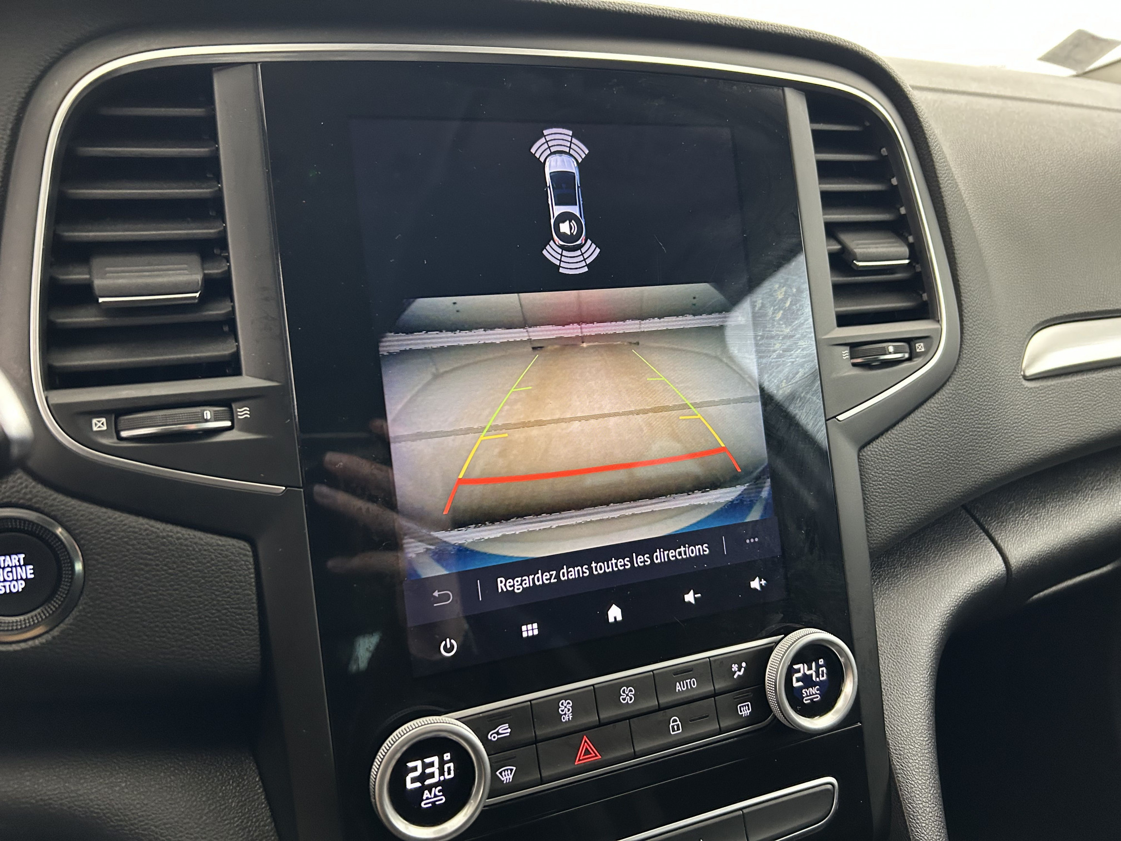 Vente en ligne Renault Megane 4 Estate  Blue dCi 115 EDC au prix de 22 690 €