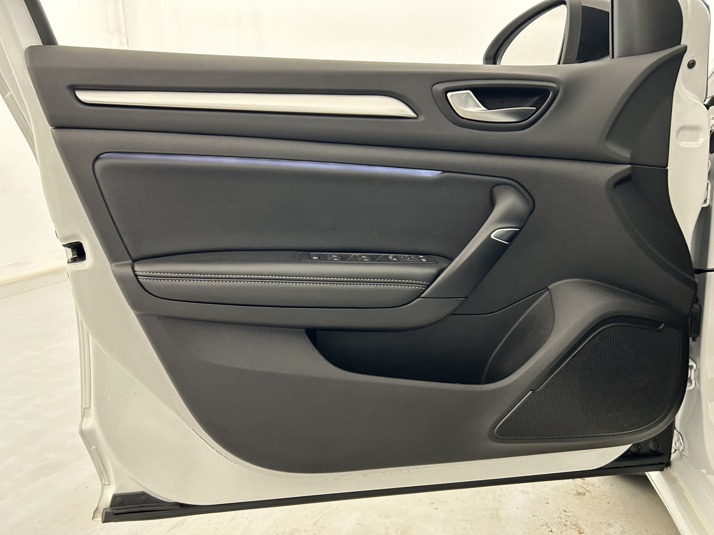 Vente en ligne Renault Megane 4 Estate  Blue dCi 115 EDC au prix de 22 690 €