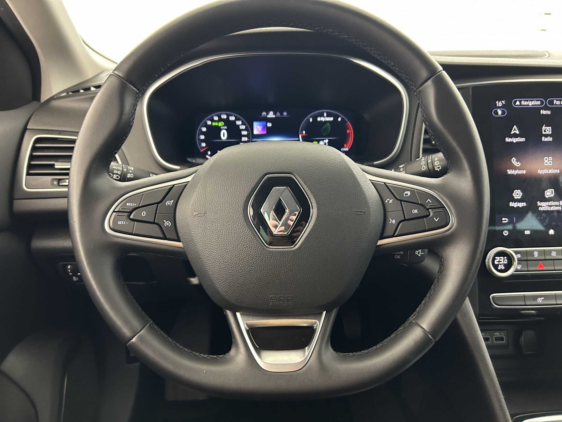 Vente en ligne Renault Megane 4 Estate  Blue dCi 115 EDC au prix de 22 690 €