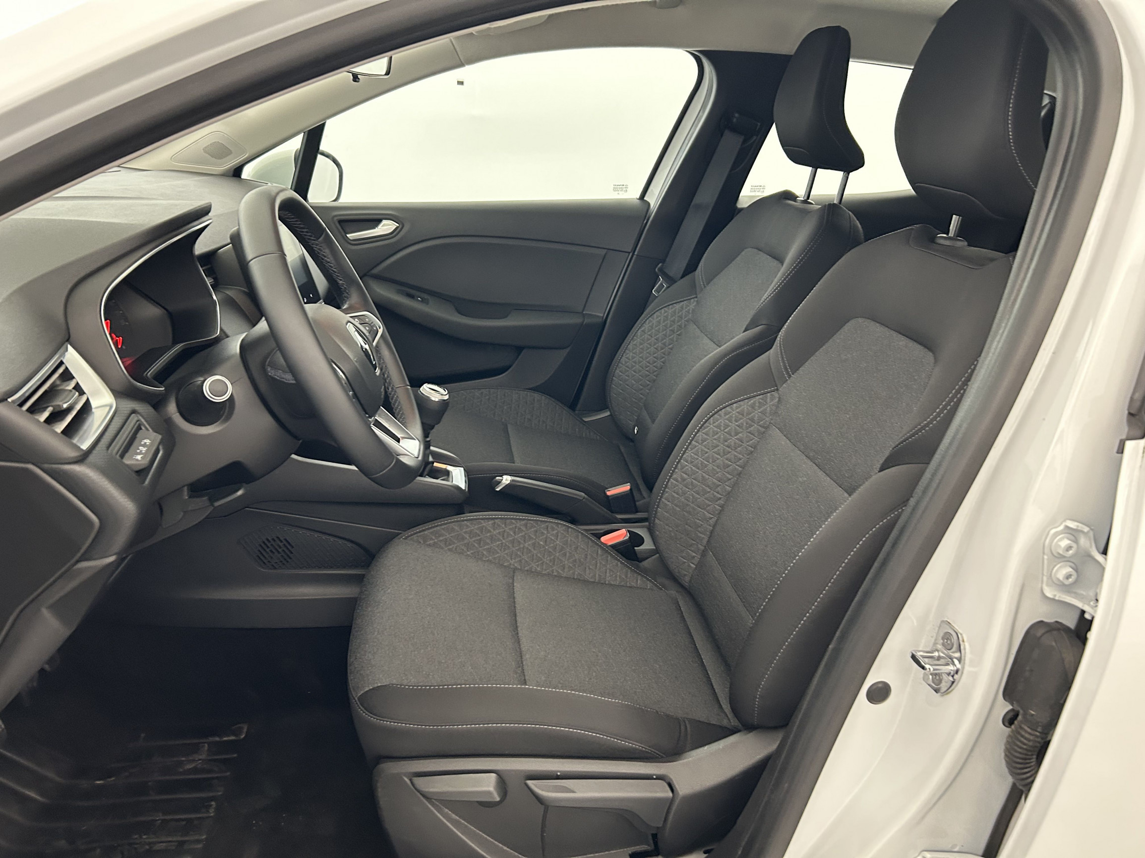 Vente en ligne Renault Clio 5 Clio SCe 65 - 21 au prix de 12 350 €