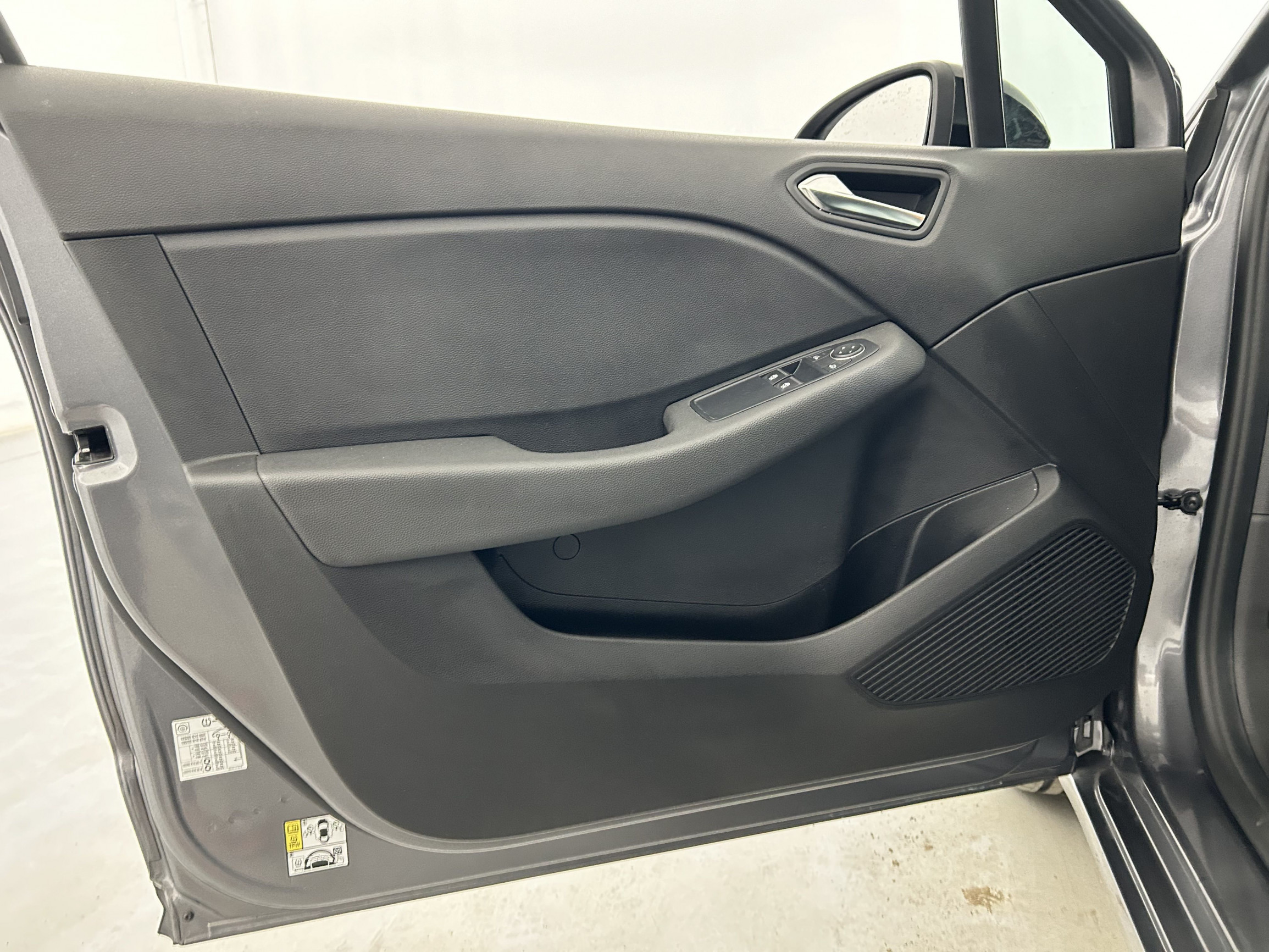 Vente en ligne Renault Clio 5 Clio TCe 90 au prix de 14 270 €