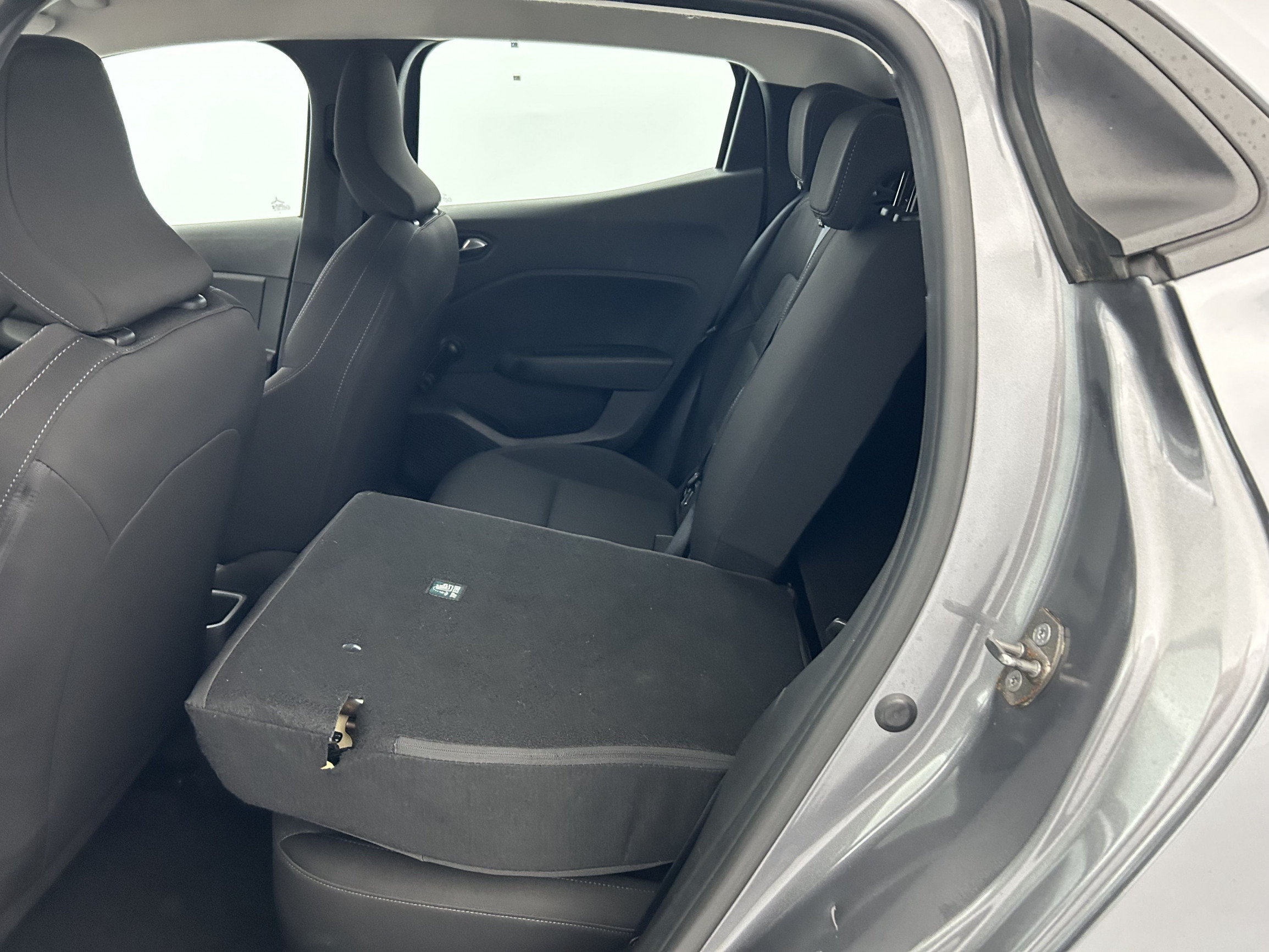 Vente en ligne Renault Clio 5 Clio TCe 90 au prix de 14 270 €