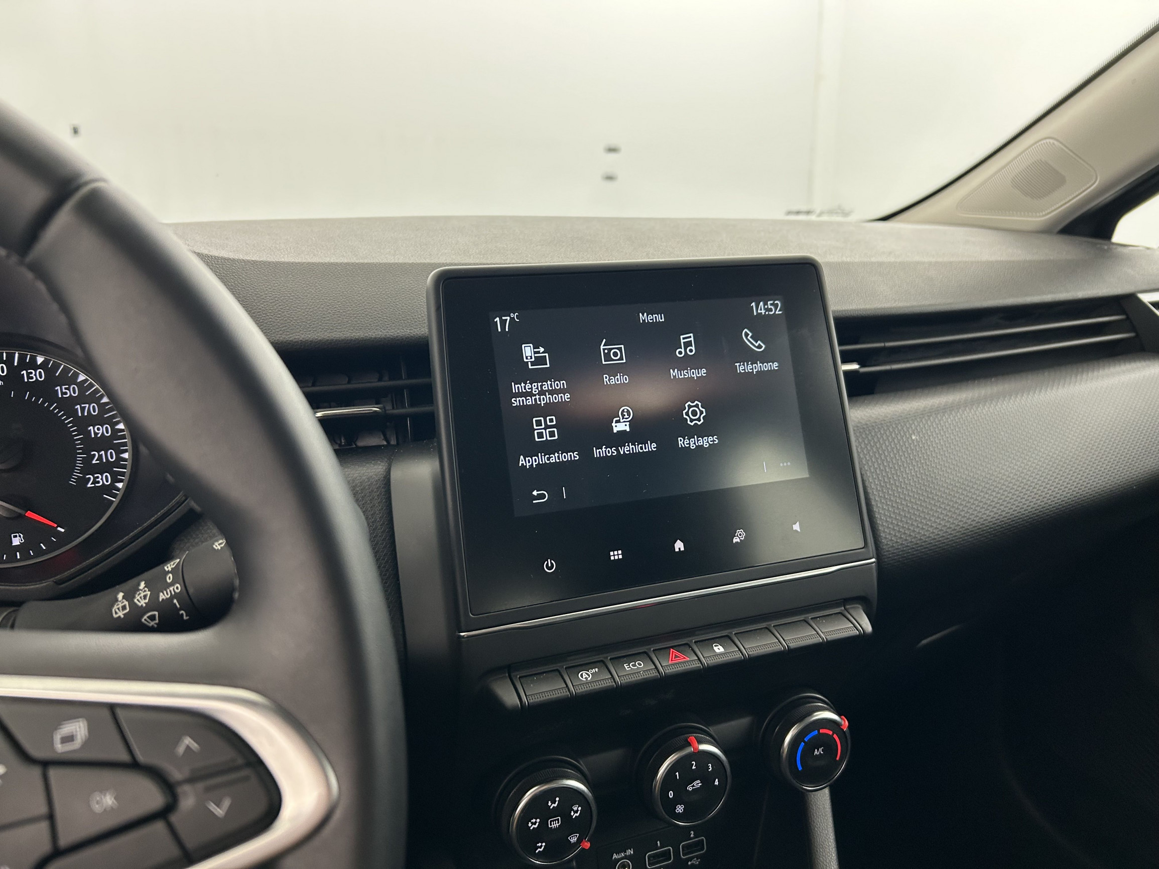 Vente en ligne Renault Clio 5 Clio TCe 90 au prix de 14 270 €